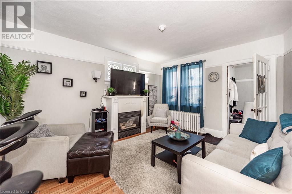 527 Kingston Road, Toronto, Ontario  M4L 1V5 - Photo 19 - 40741660