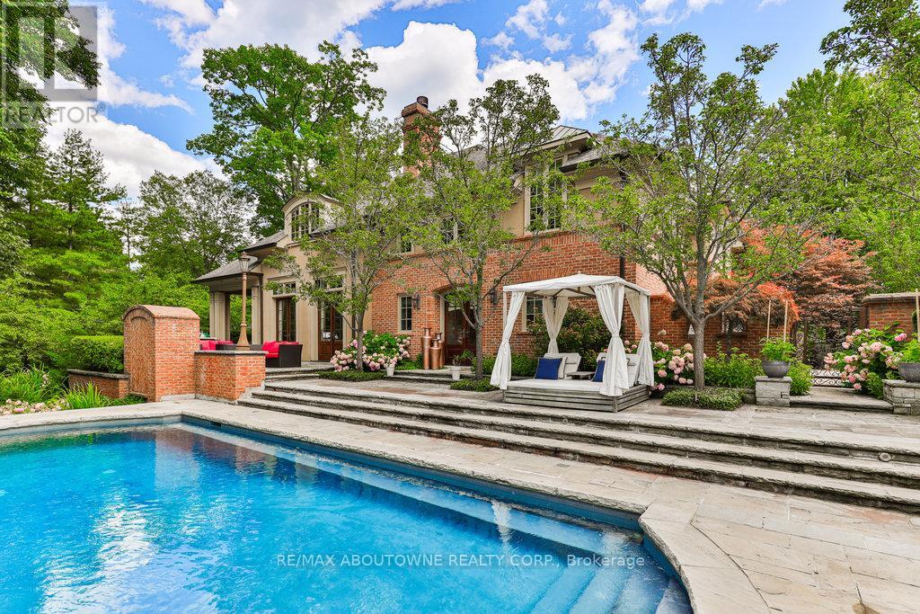 1081 Argyle Drive, Oakville, Ontario  L6J 1A9 - Photo 46 - W12299499