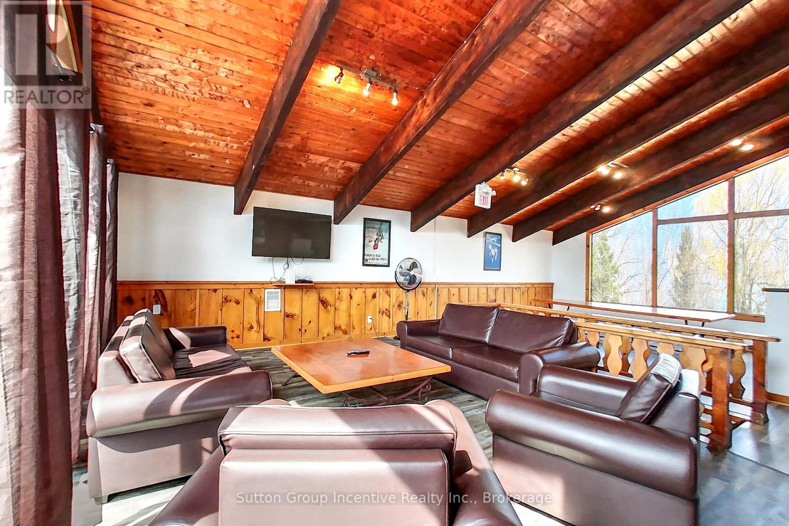 13l - 197 Arlberg Crescent, Blue Mountains, Ontario  L9Y 0M1 - Photo 11 - X12299842