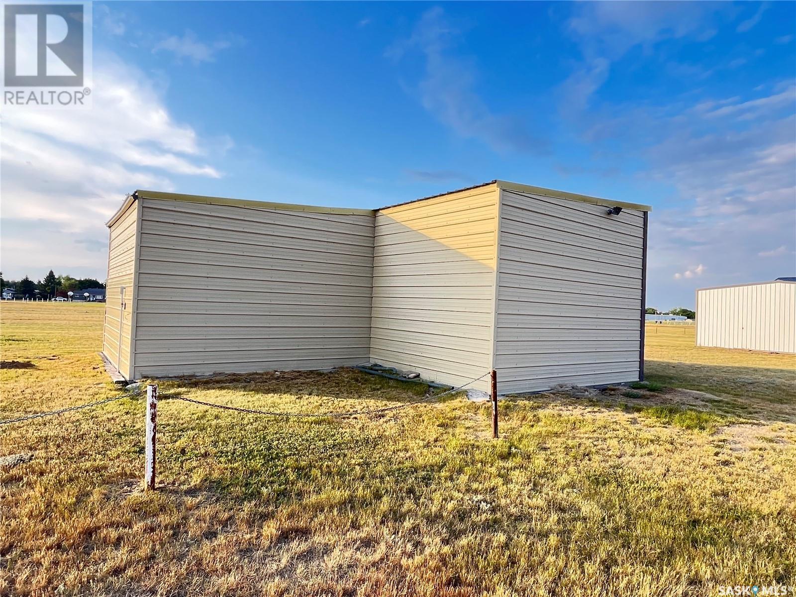 . Airport Road, Maple Creek, Saskatchewan  S0N 1N0 - Photo 4 - SK993357