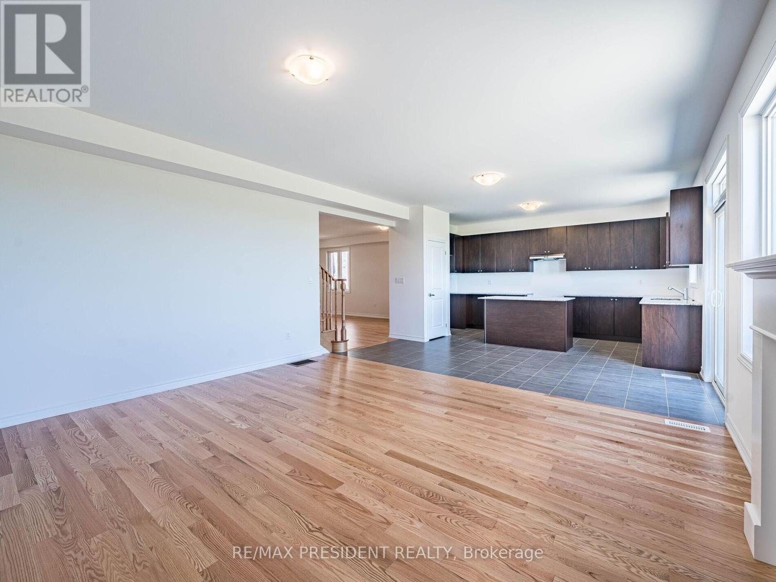 65 Brethet Heights, New Tecumseth, Ontario  L0G 1A0 - Photo 11 - N12299703