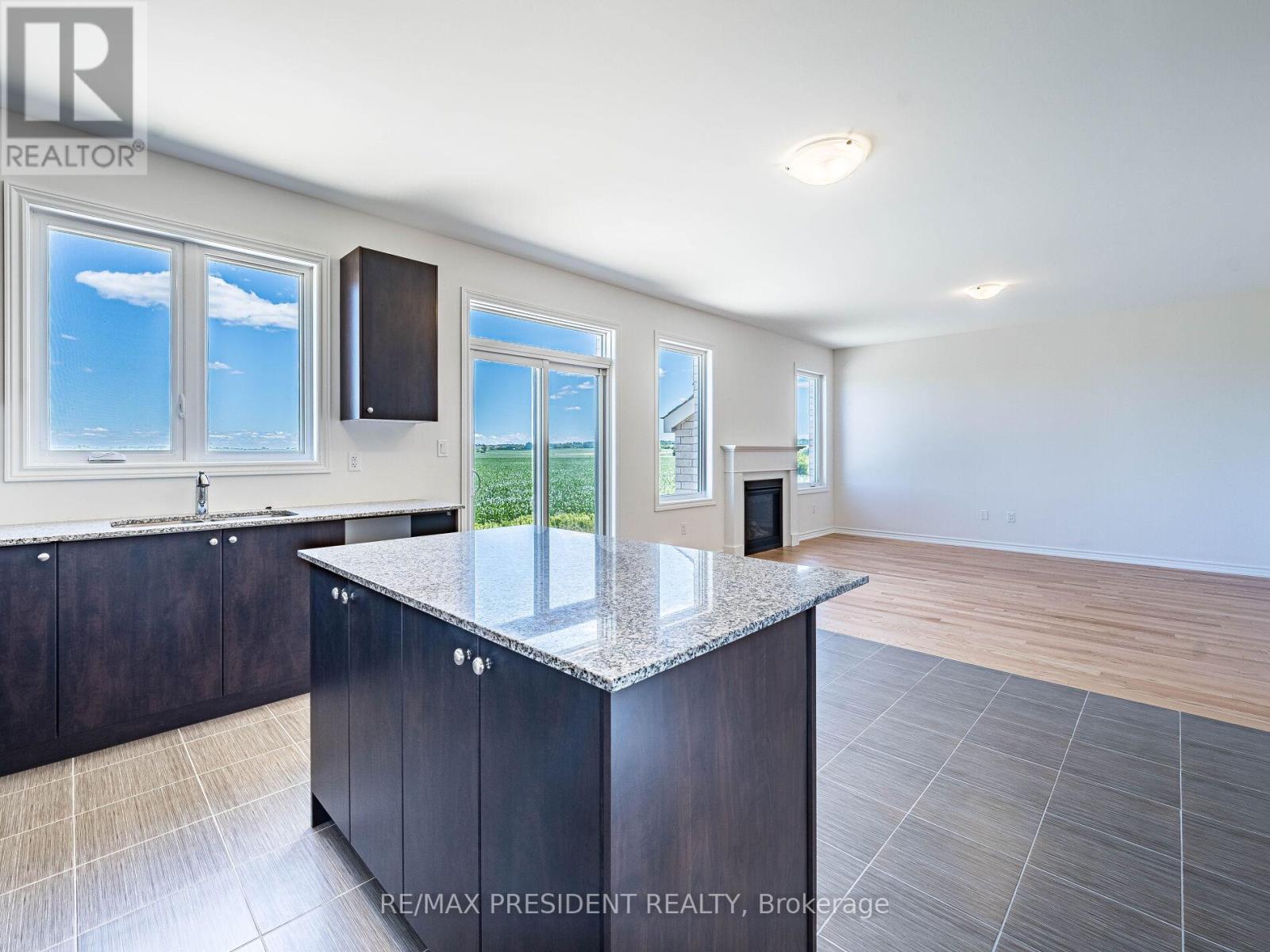 65 Brethet Heights, New Tecumseth, Ontario  L0G 1A0 - Photo 13 - N12299703
