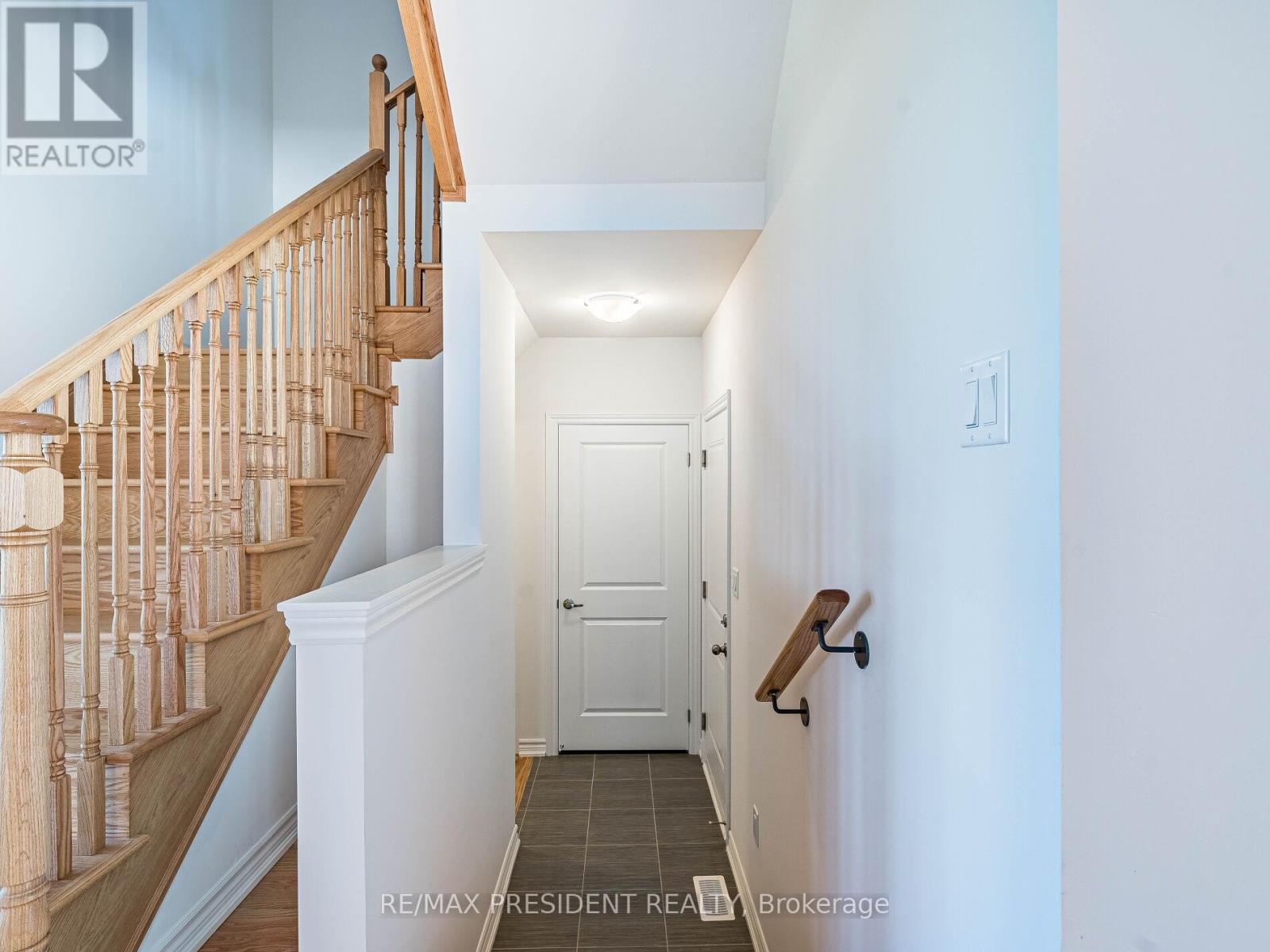 65 Brethet Heights, New Tecumseth, Ontario  L0G 1A0 - Photo 33 - N12299703