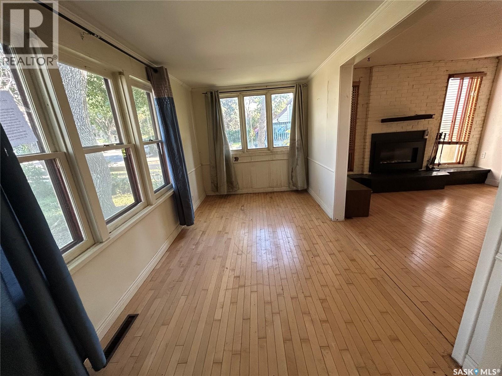 1744 Royal Street, Regina, Saskatchewan  S4T 5A7 - Photo 3 - SK013289