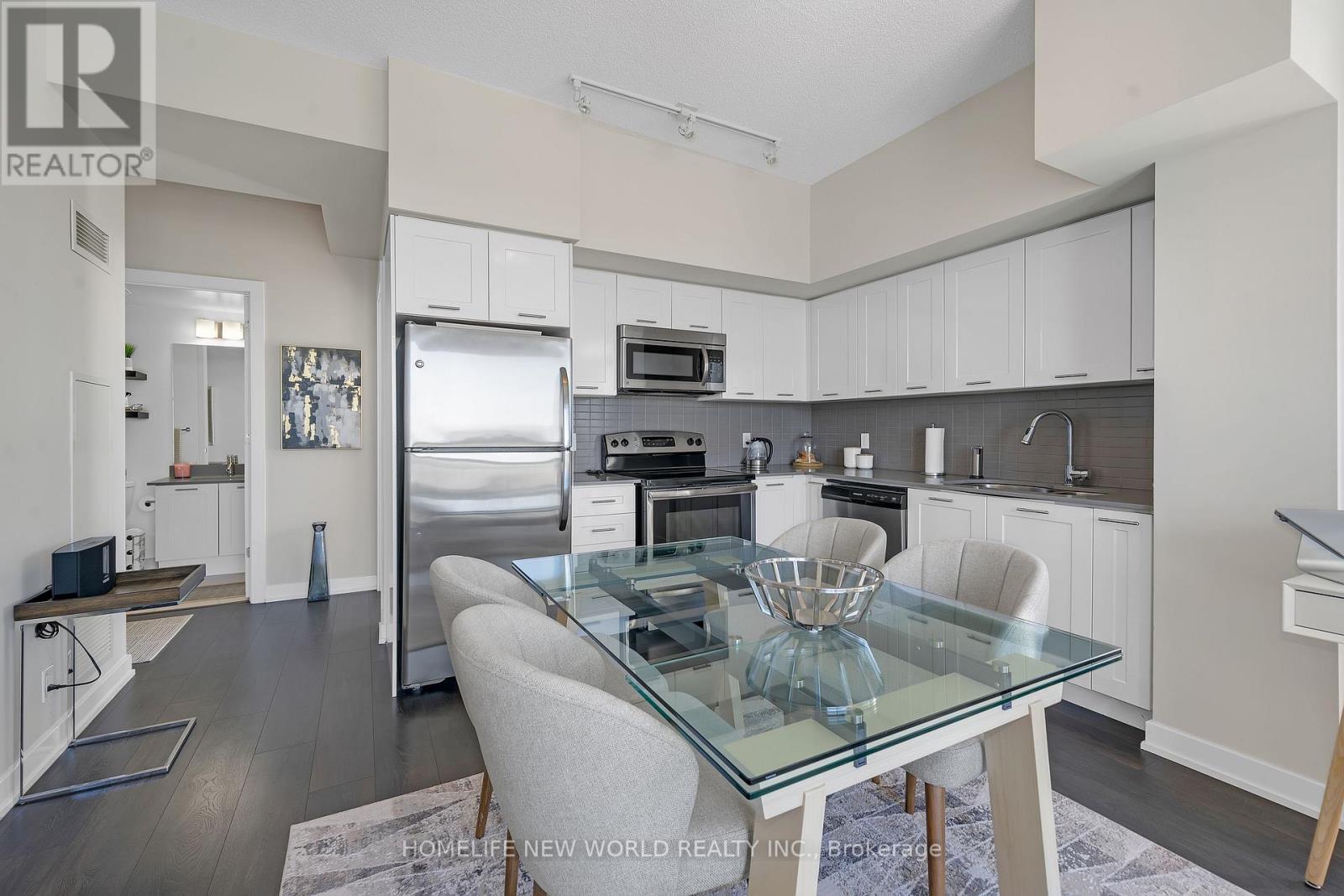 4304 - 2220 Lake Shore Boulevard W, Toronto, Ontario  M8V 0B1 - Photo 6 - W12298271