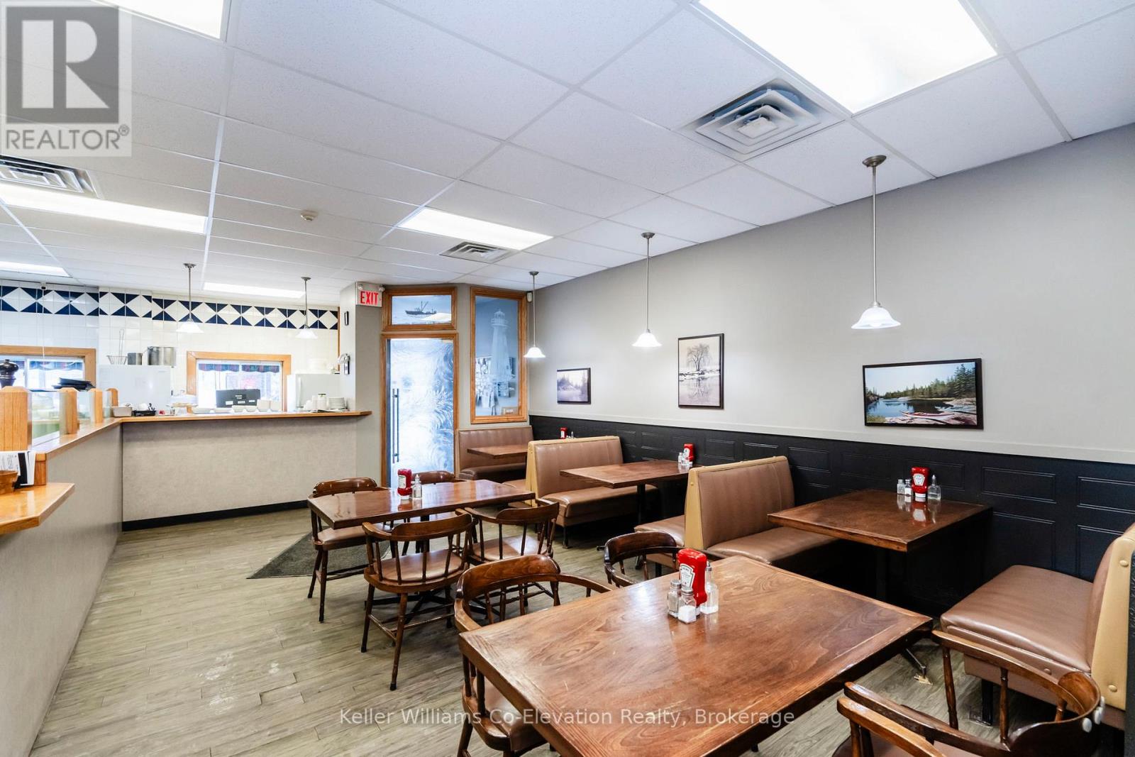 70 Main Street, Penetanguishene, Ontario  L9M 1T4 - Photo 14 - S12299919