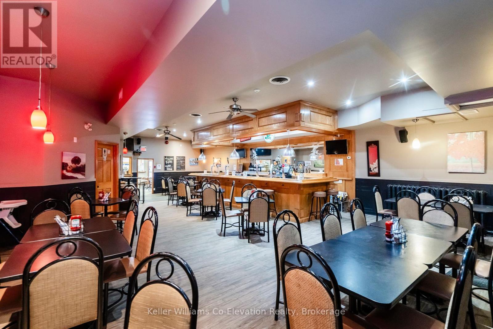 70 Main Street, Penetanguishene, Ontario  L9M 1T4 - Photo 7 - S12299919