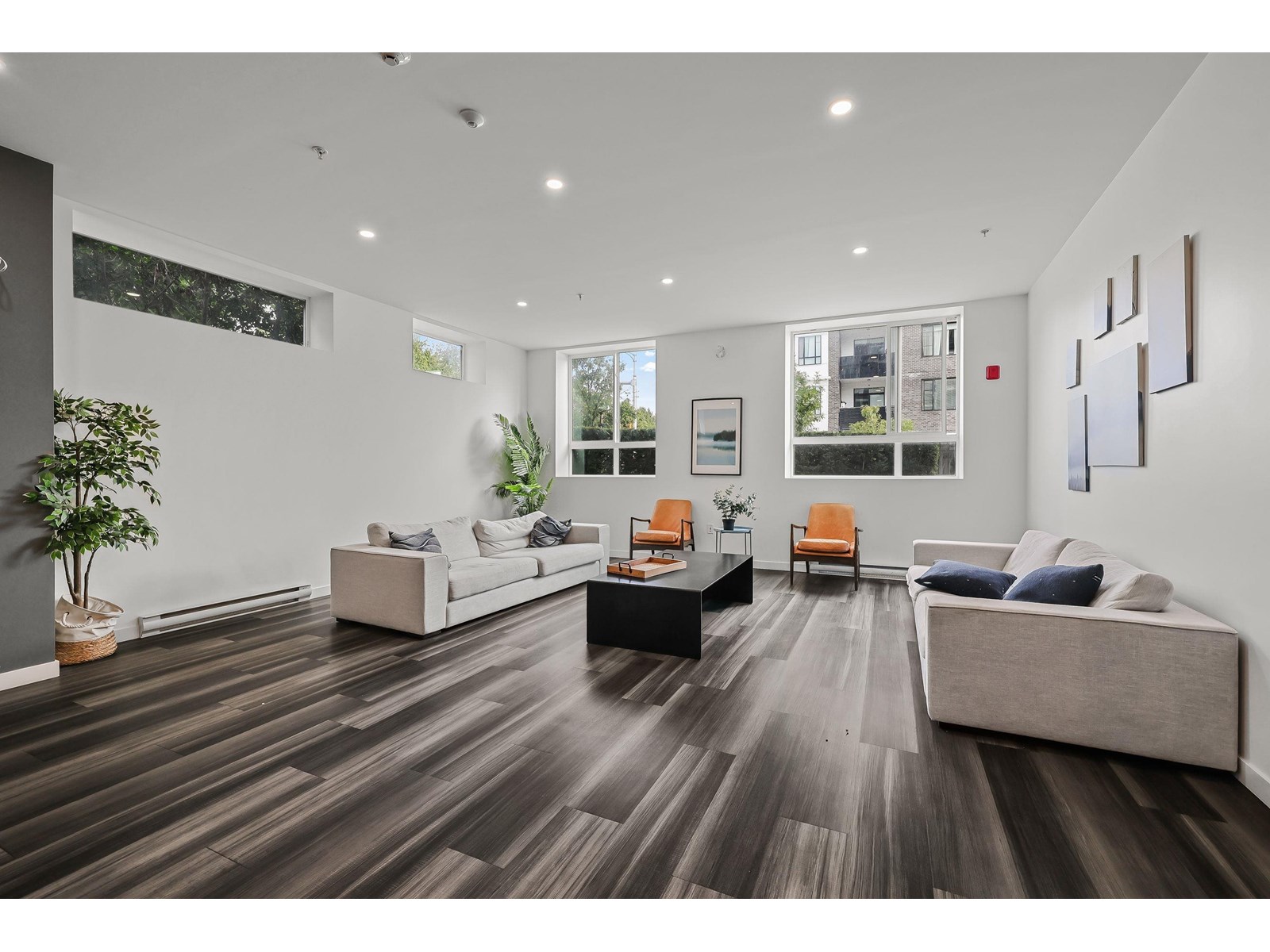 303 13628 81a Avenue, Surrey, British Columbia  V3W 3E2 - Photo 4 - R3028118