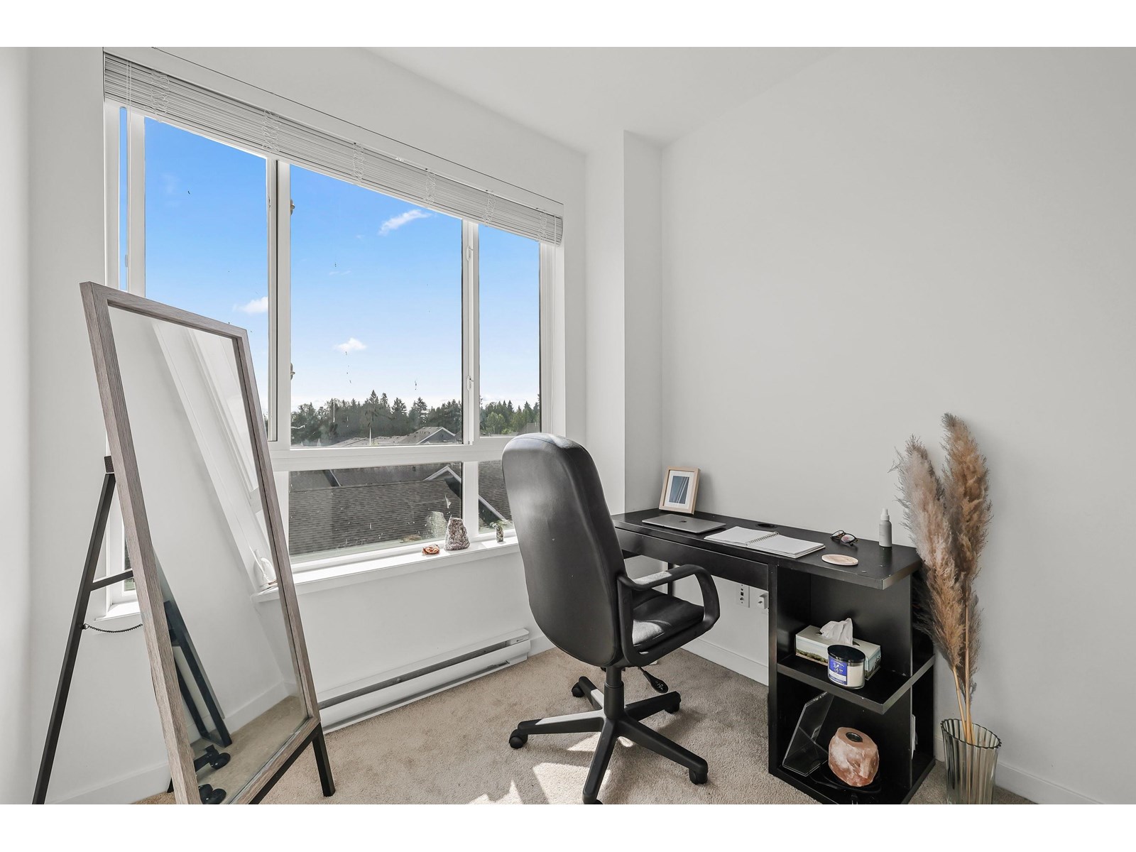 303 13628 81a Avenue, Surrey, British Columbia  V3W 3E2 - Photo 11 - R3028118