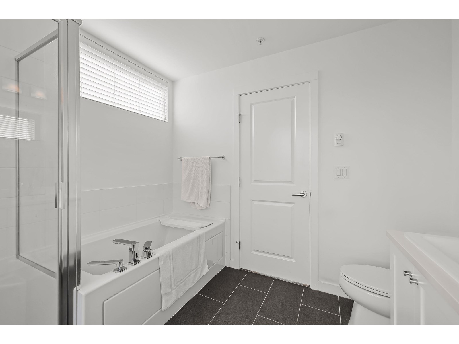 303 13628 81a Avenue, Surrey, British Columbia  V3W 3E2 - Photo 16 - R3028118
