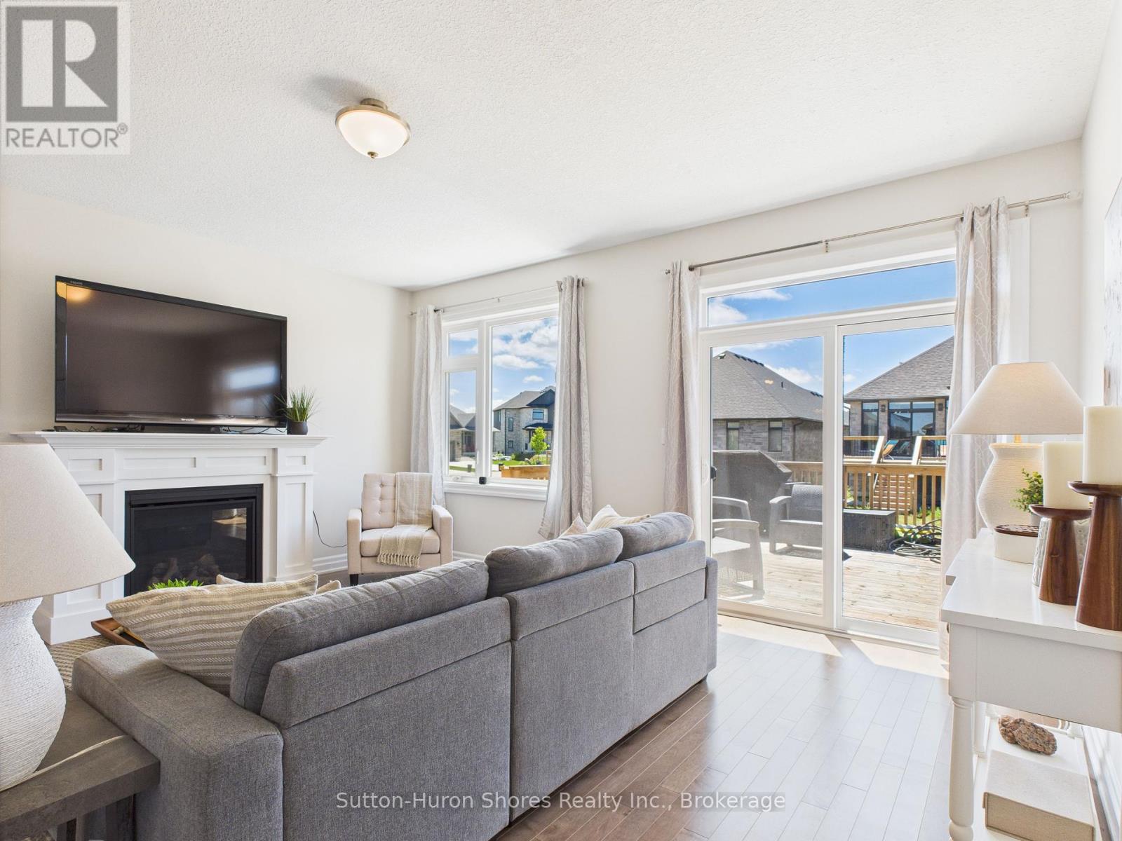 360 Mary Rose Avenue, Saugeen Shores, Ontario  N0H 2C3 - Photo 20 - X12299913