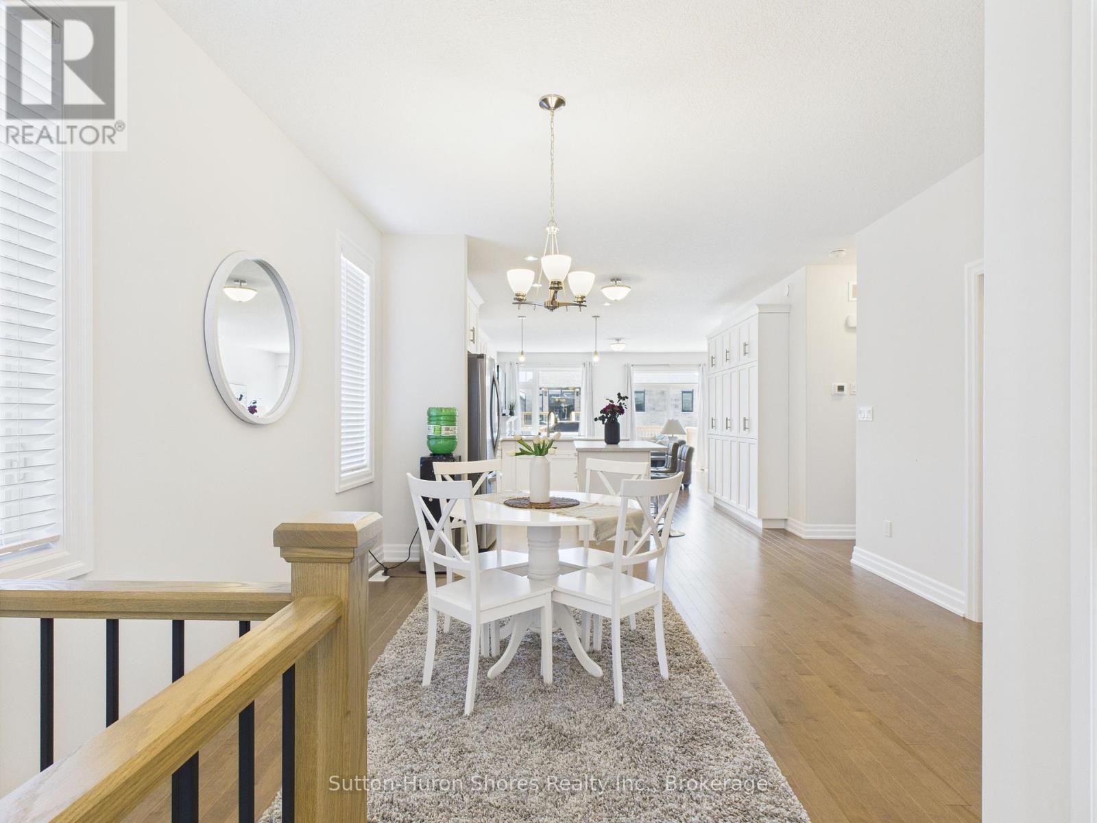 360 Mary Rose Avenue, Saugeen Shores, Ontario  N0H 2C3 - Photo 6 - X12299913