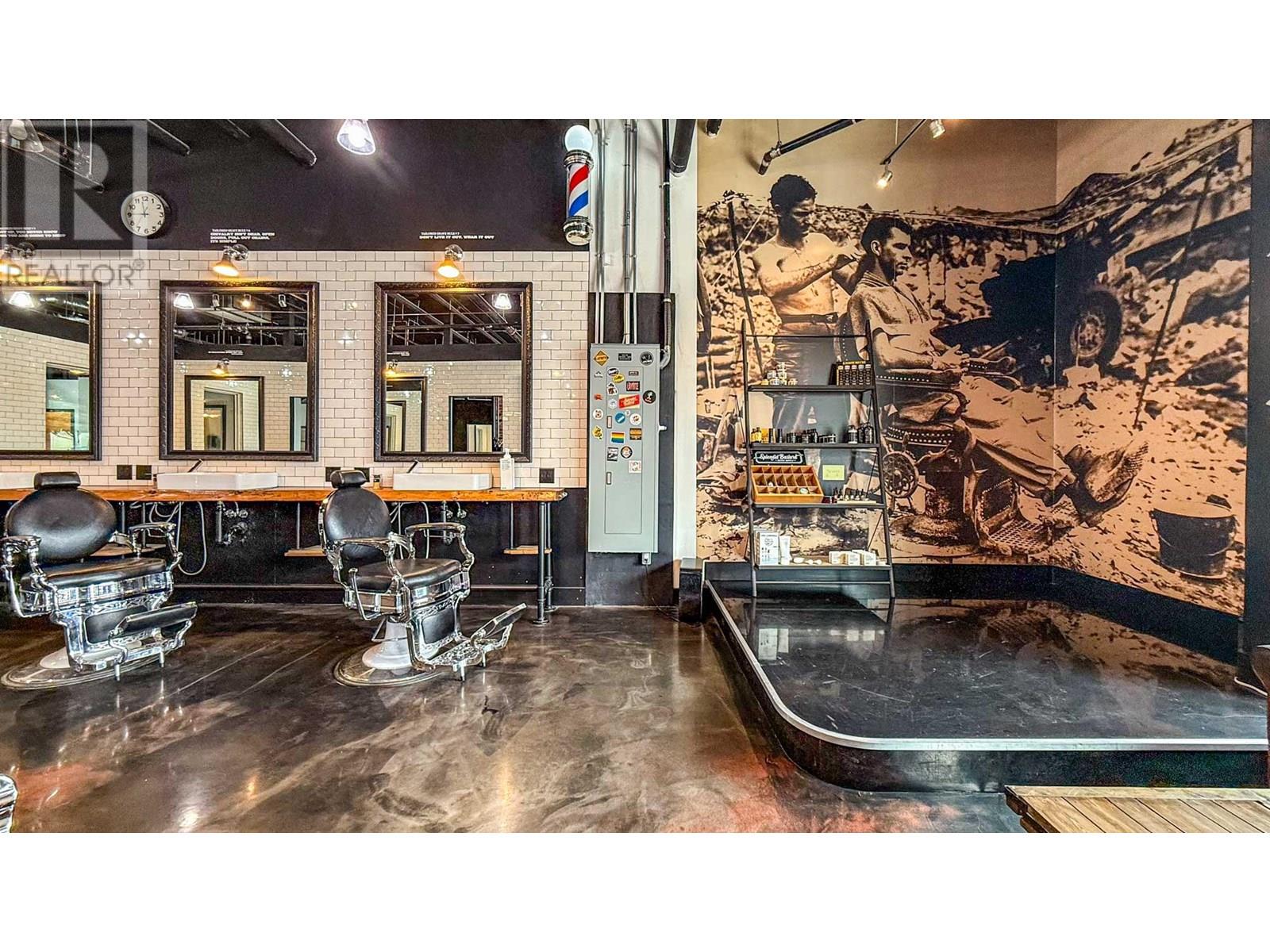 3030 Pandosy Street, Kelowna, British Columbia  V1Y 1W2 - Photo 17 - 10356562