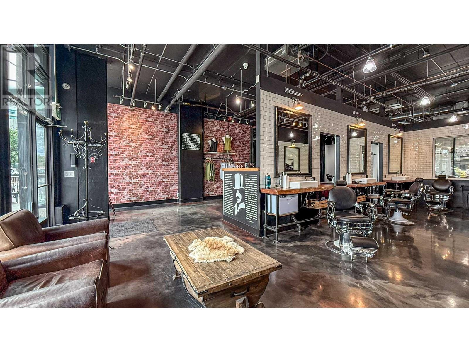 3030 Pandosy Street, Kelowna, British Columbia  V1Y 1W2 - Photo 19 - 10356562