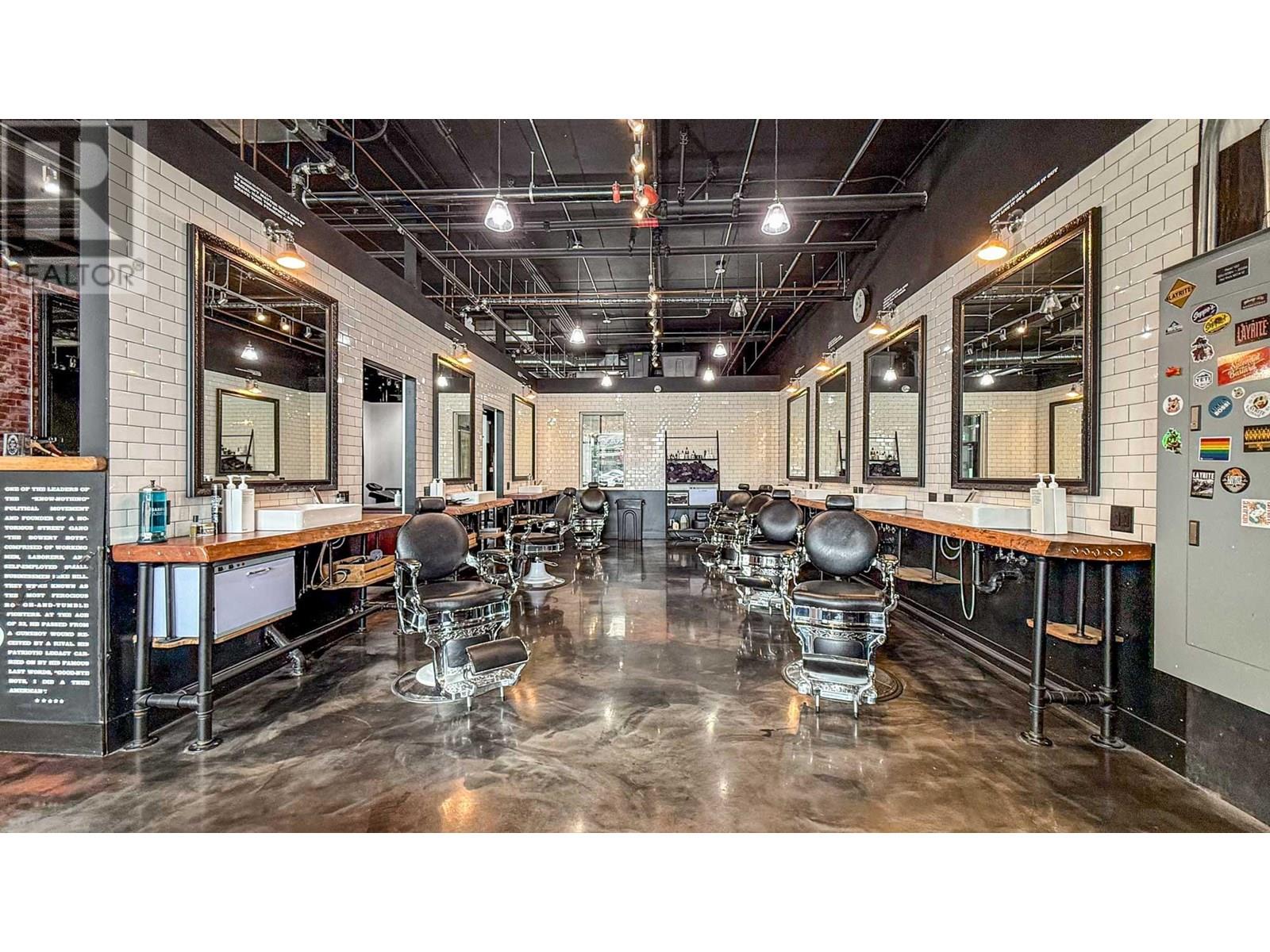 3030 Pandosy Street, Kelowna, British Columbia  V1Y 1W2 - Photo 18 - 10356562