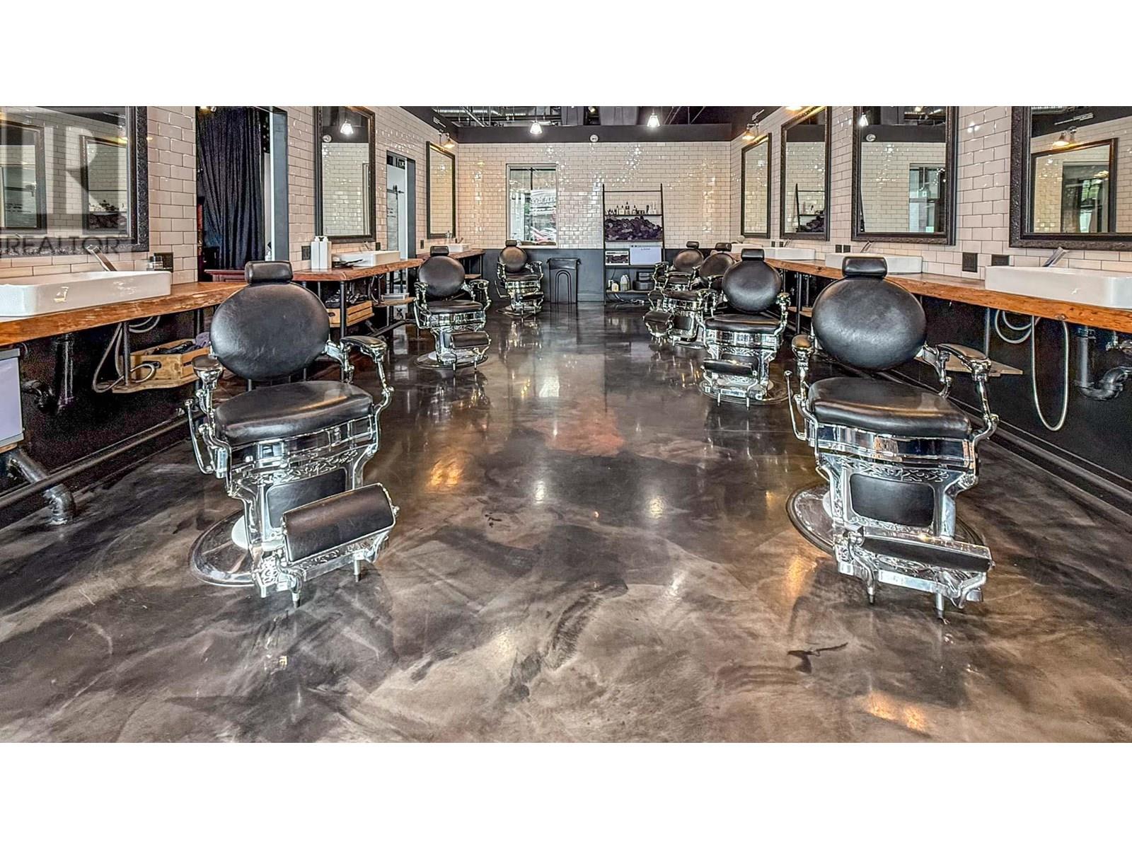 3030 Pandosy Street, Kelowna, British Columbia  V1Y 1W2 - Photo 21 - 10356562