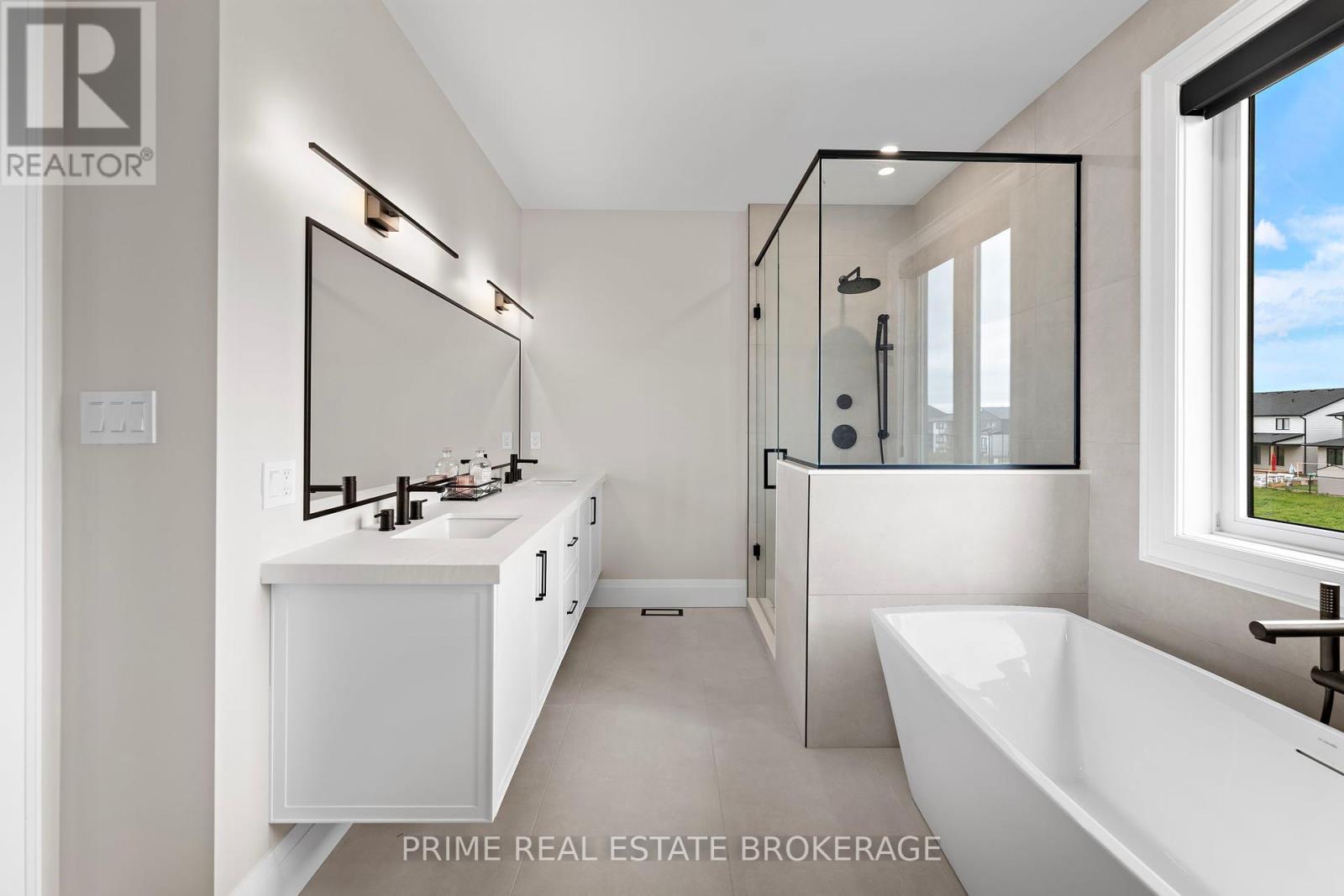 2540 Bridgehaven Drive, London North, Ontario  N6G 0Z7 - Photo 23 - X12299896