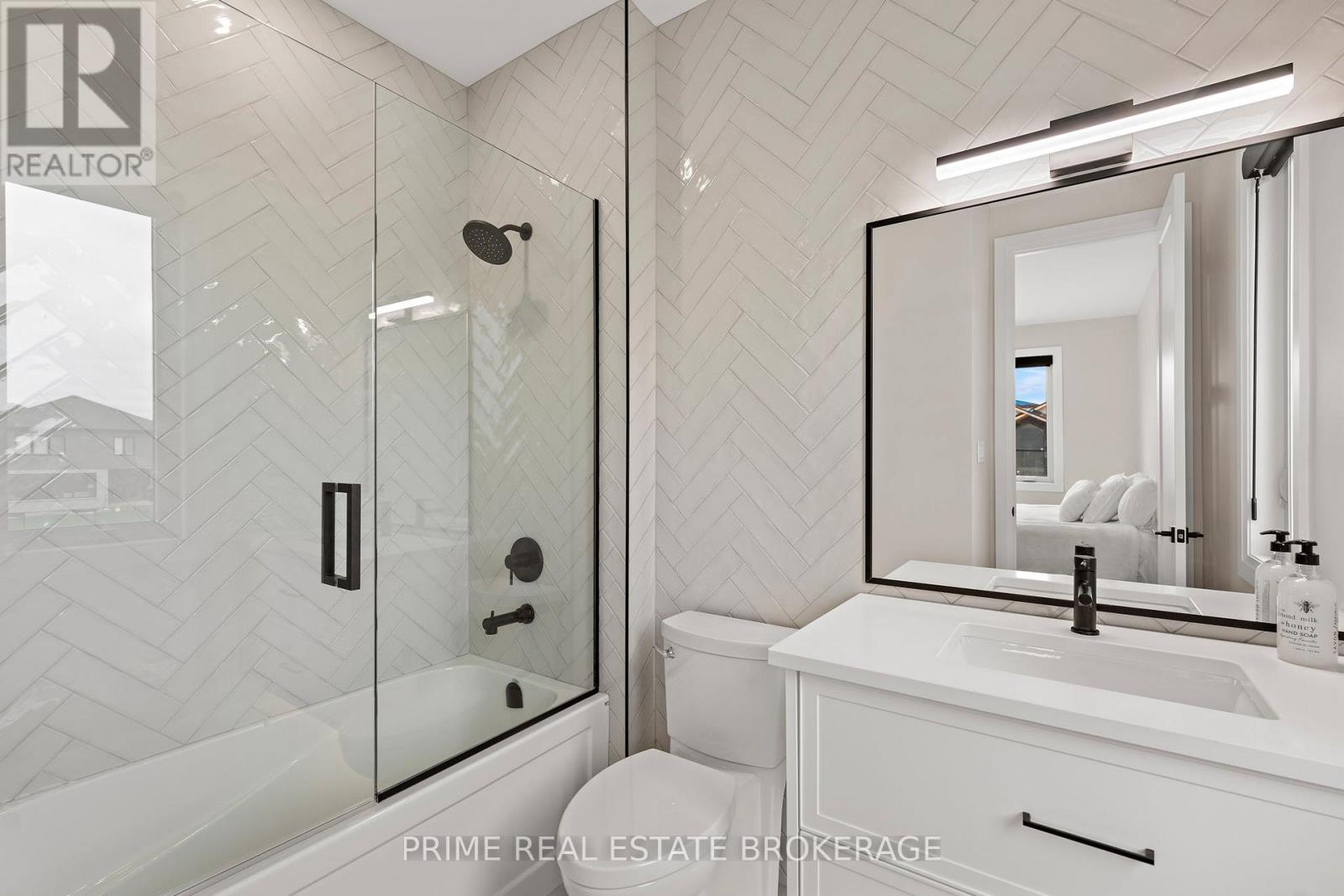 2540 Bridgehaven Drive, London North, Ontario  N6G 0Z7 - Photo 28 - X12299896