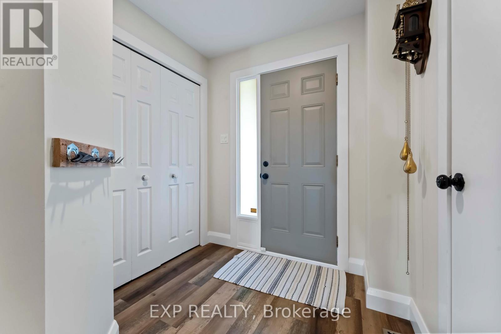 Property at 84 ROYAL OAK COURT image 4