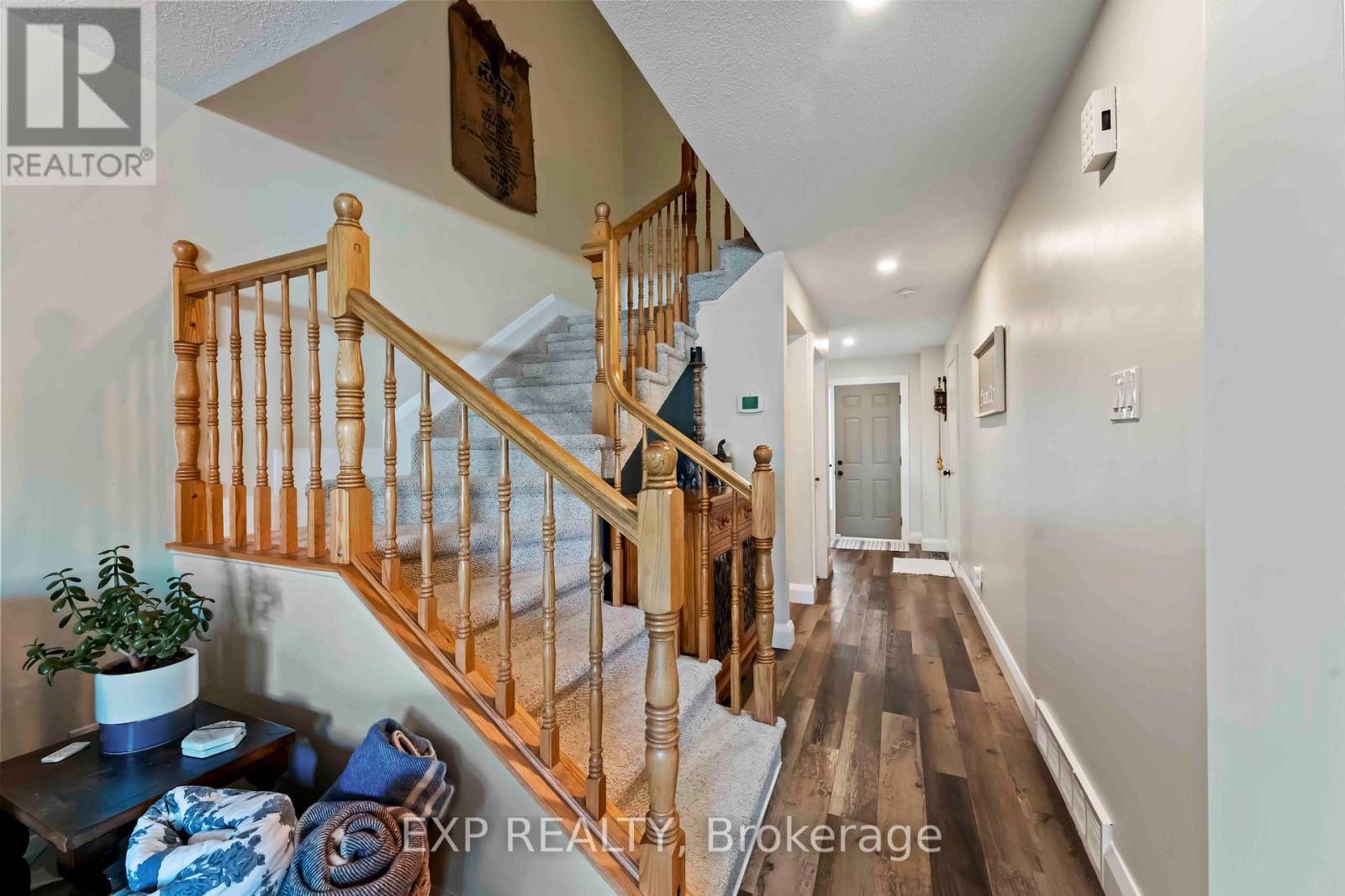 Property at 84 ROYAL OAK COURT image 5