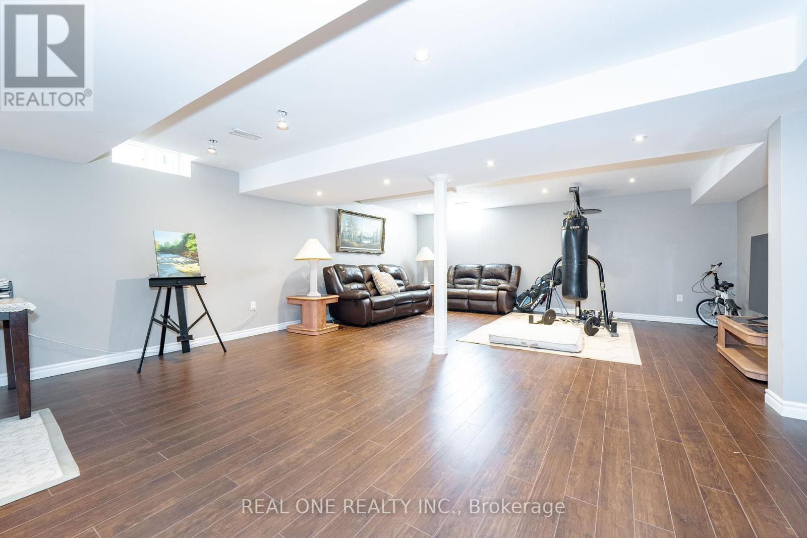 11 Zoran Lane, Vaughan, Ontario L6A 4E4 - Photo 27 - N12294125