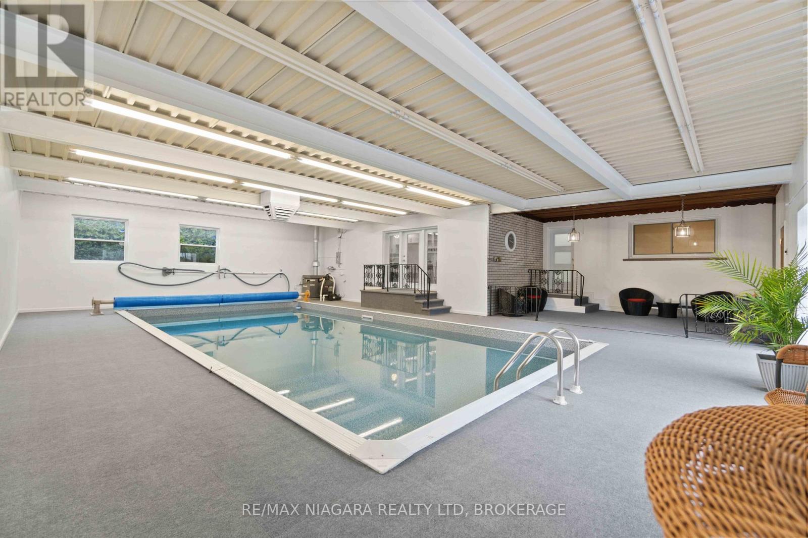 7159 Mccoll Drive, Niagara Falls, Ontario  L2J 1G7 - Photo 12 - X12300009
