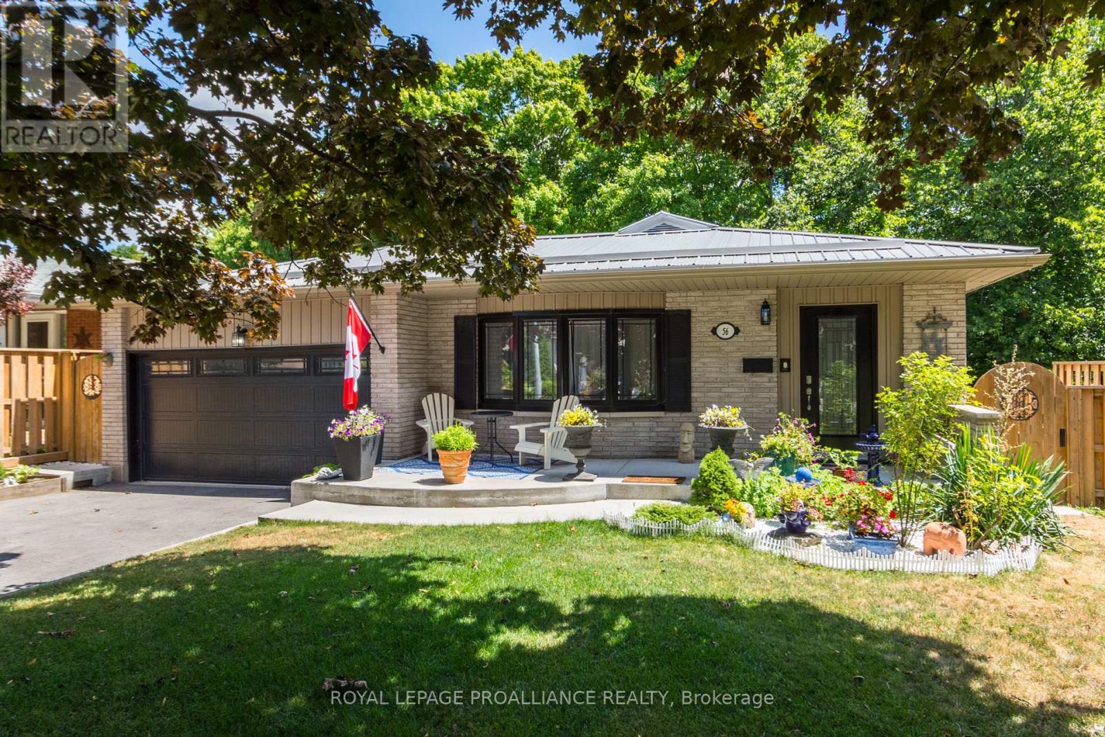 Property at 56 PARKVIEW HEIGHTS image 1