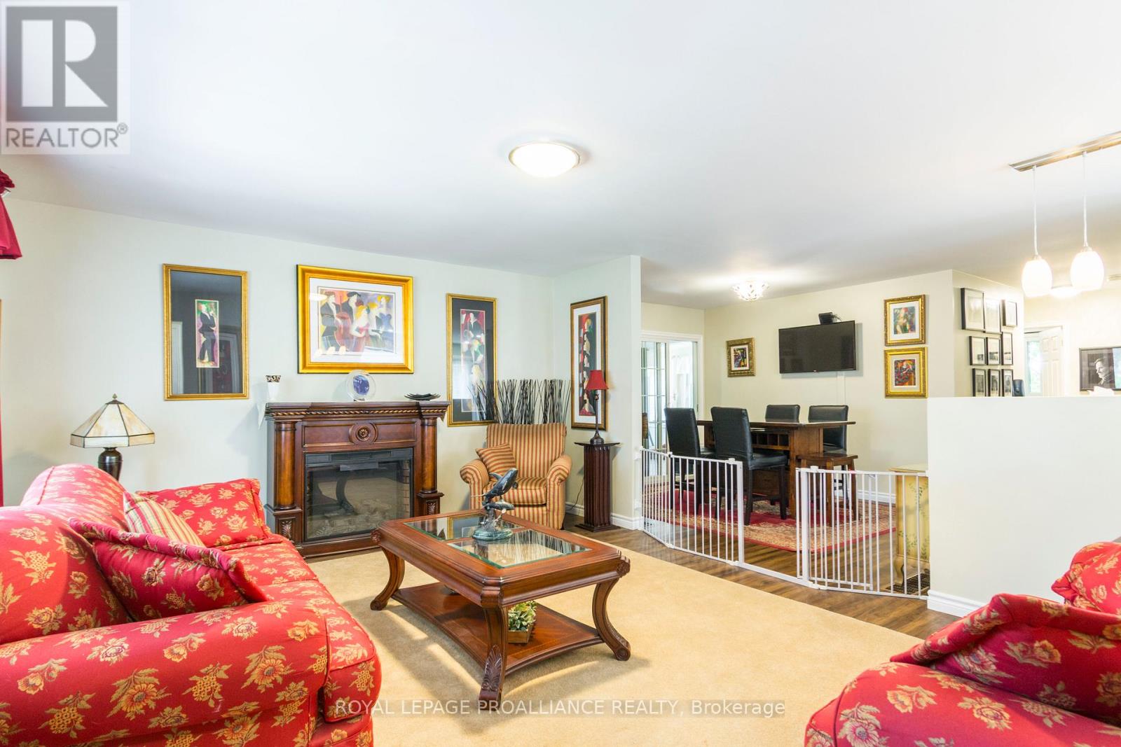 56 Parkview Heights, Quinte West, Ontario  K8V 5L7 - Photo 12 - X12299940