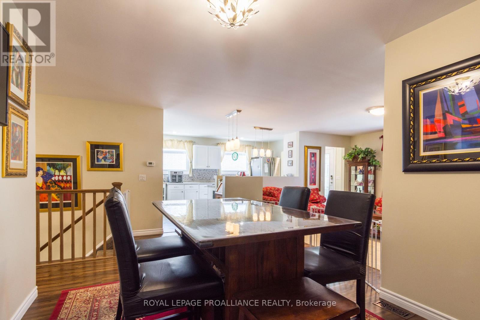 56 Parkview Heights, Quinte West, Ontario  K8V 5L7 - Photo 16 - X12299940