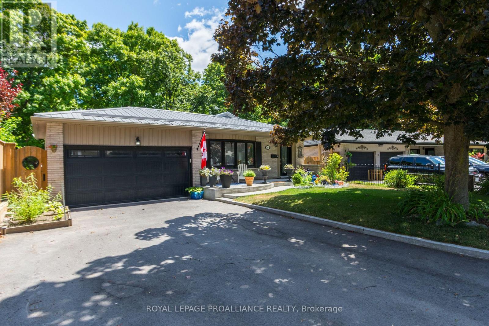Property at 56 PARKVIEW HEIGHTS image 3