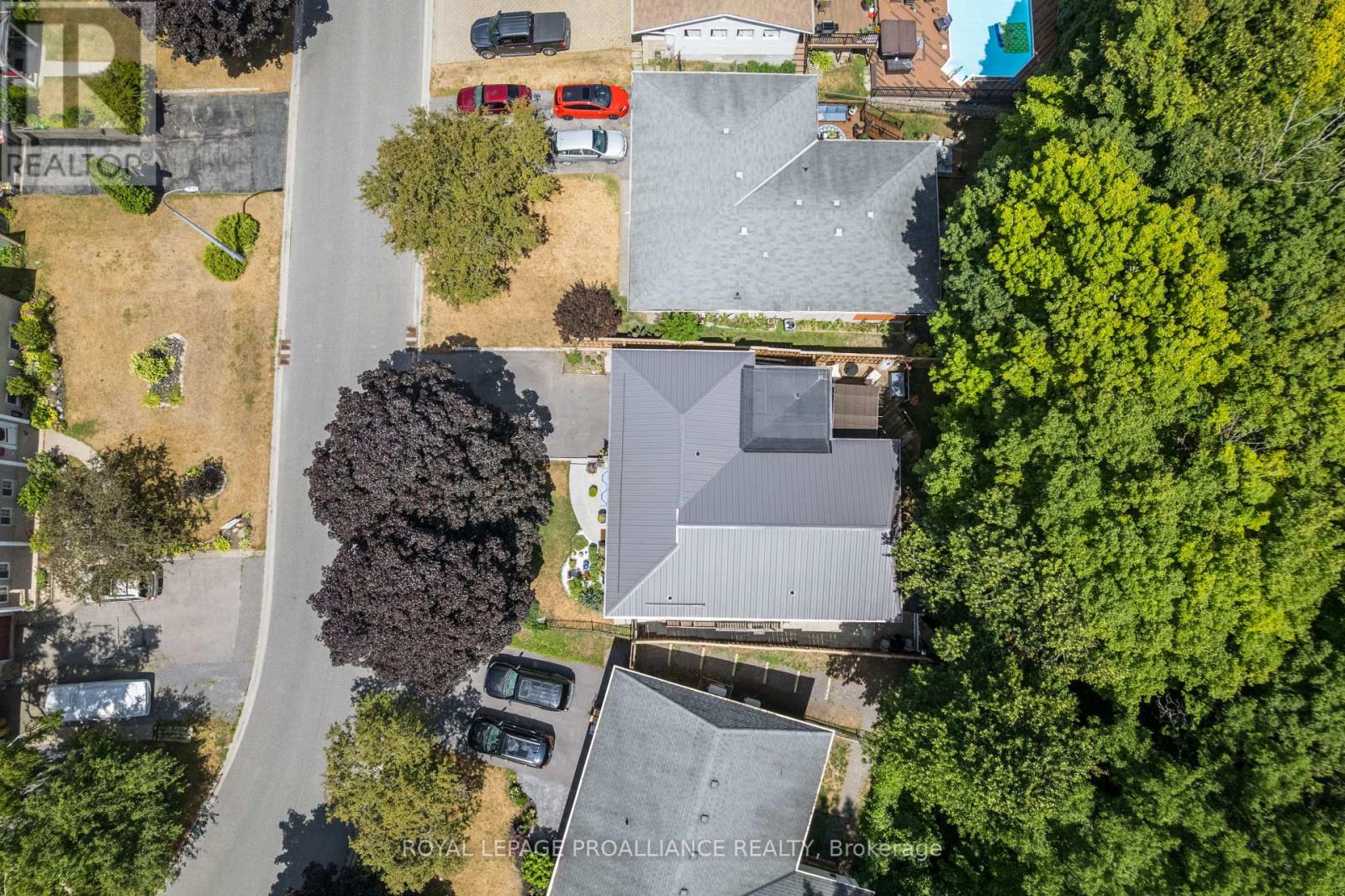 56 Parkview Heights, Quinte West, Ontario  K8V 5L7 - Photo 6 - X12299940