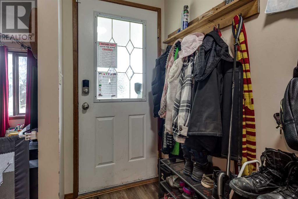 Property at 77 EASTMAN Crescent image 4