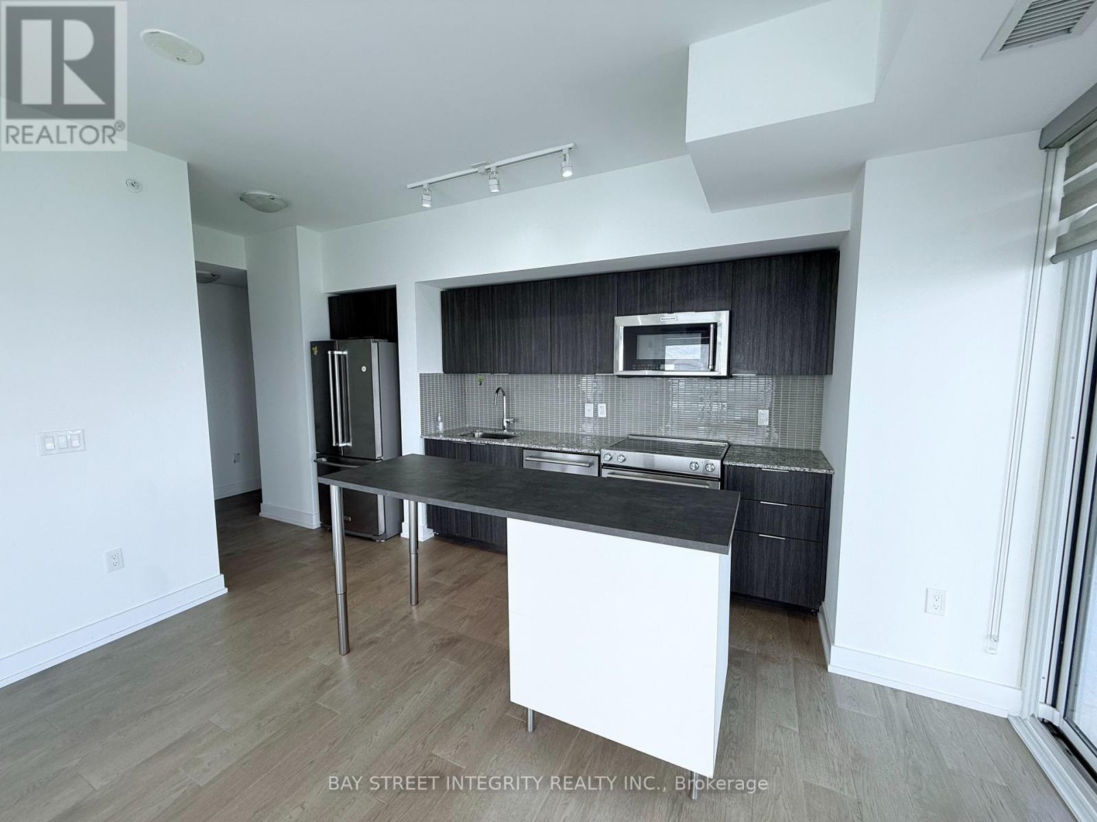 2418 - 30 Shore Breeze Drive, Toronto, Ontario  M8V 0J1 - Photo 13 - W12299834