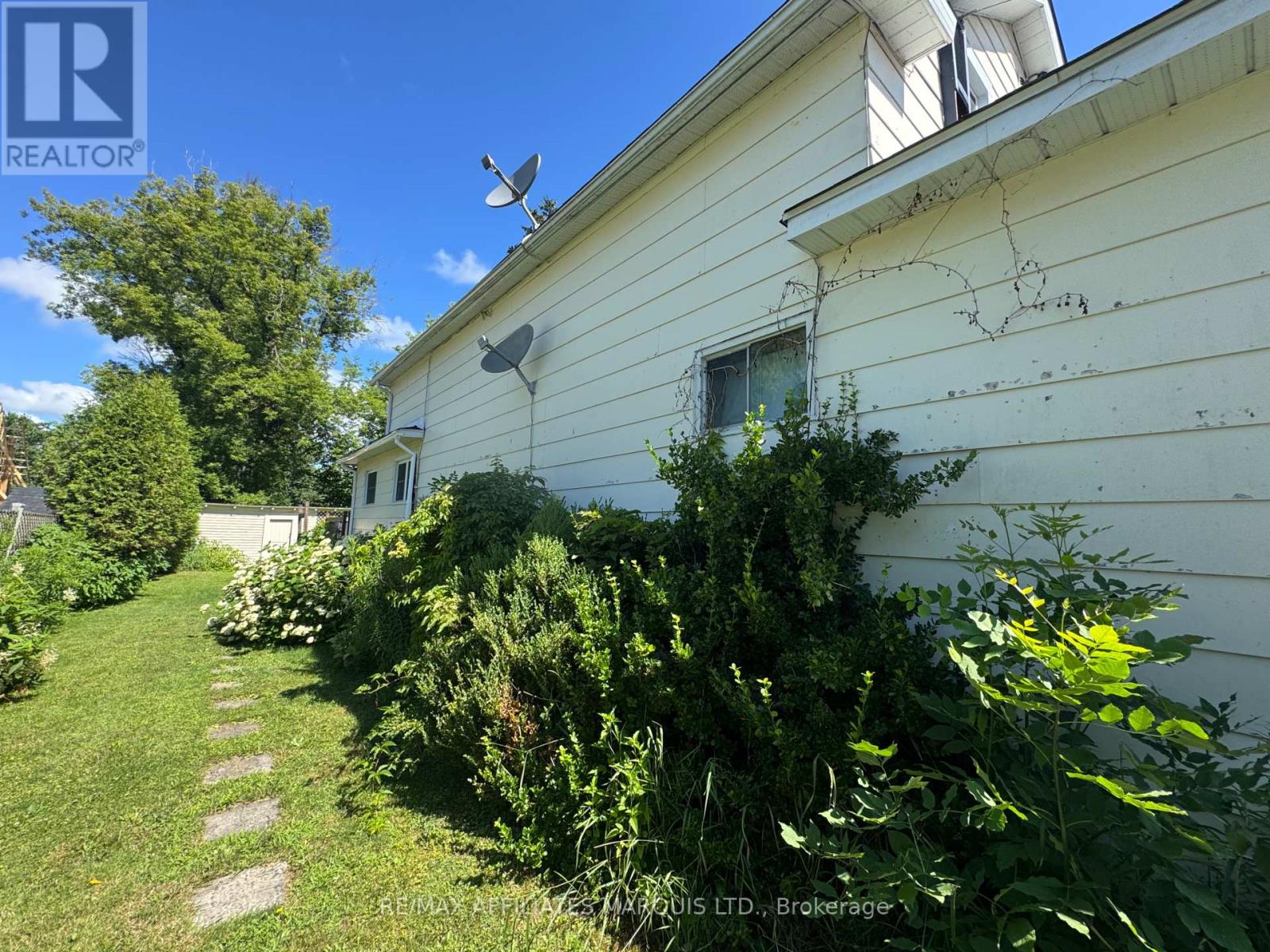 25 Oak Street, South Glengarry, Ontario  K0C 1N0 - Photo 3 - X12299959