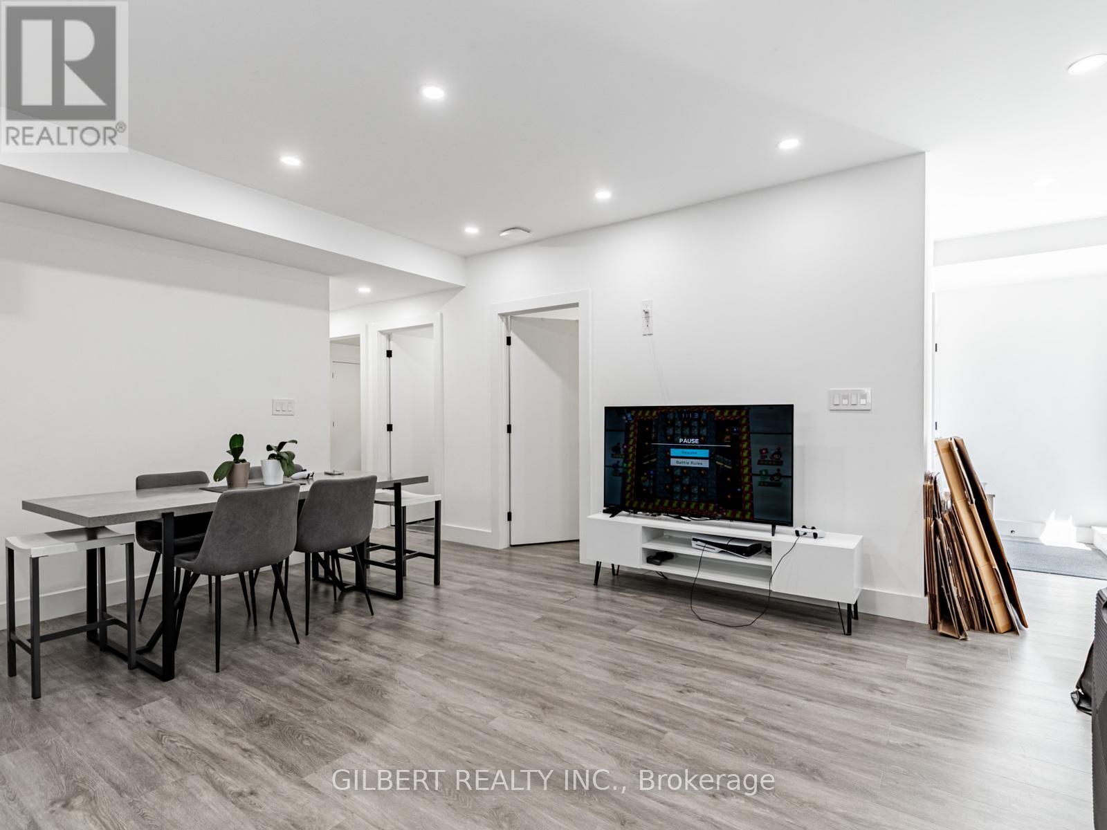 485 Ridelle Avenue, Toronto, Ontario  M6B 1K6 - Photo 33 - W12298234