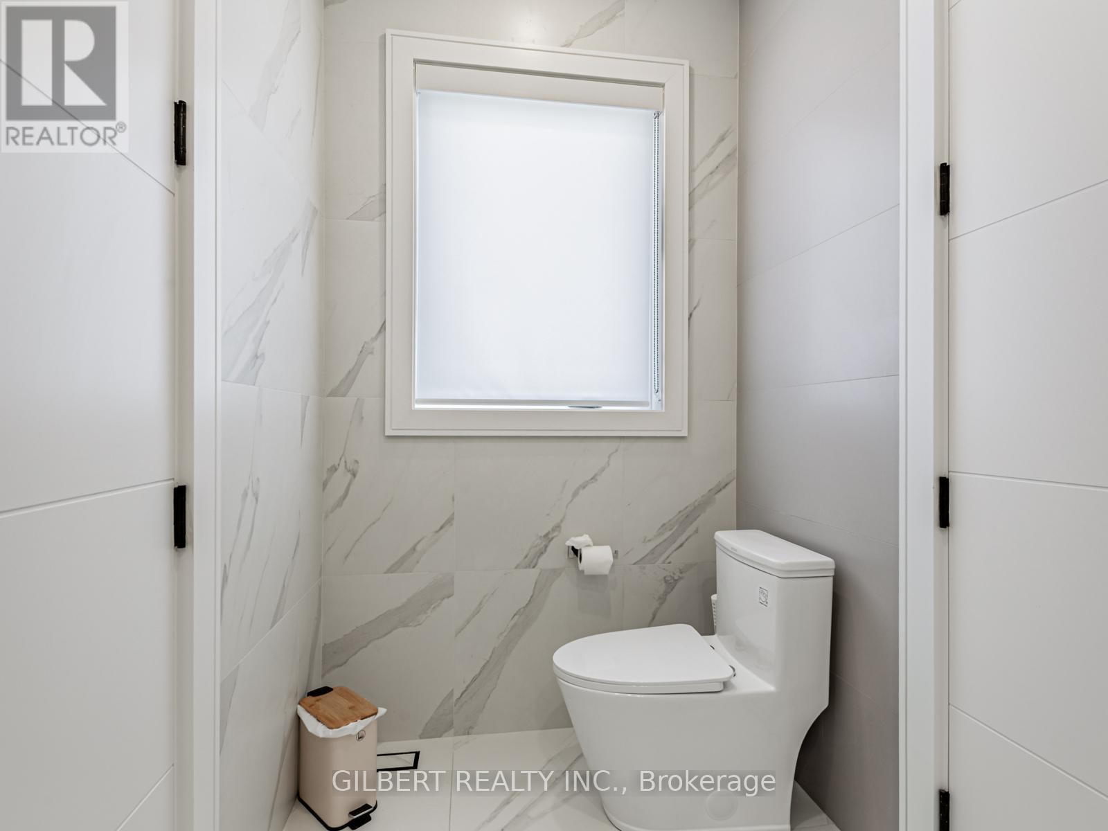 485 Ridelle Avenue, Toronto, Ontario  M6B 1K6 - Photo 21 - W12298234