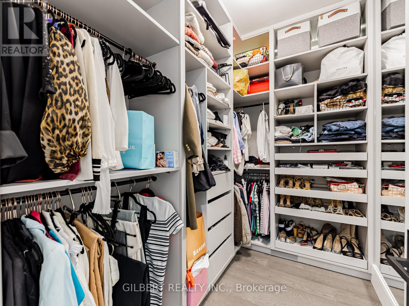 485 Ridelle Avenue, Toronto, Ontario  M6B 1K6 - Photo 27 - W12298234