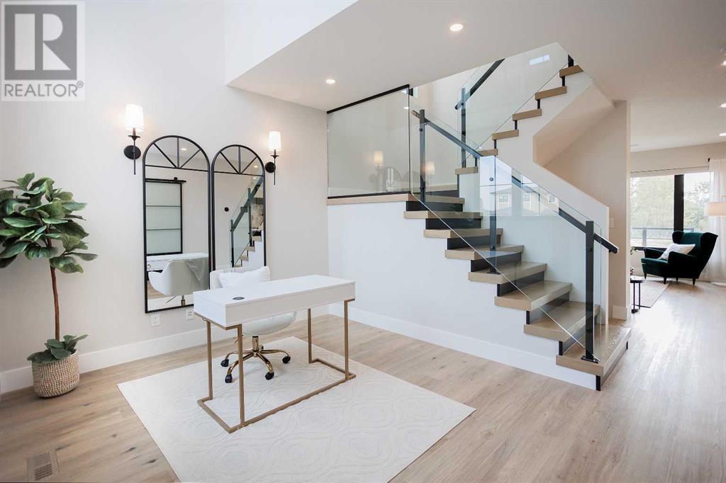 Property at 125 Emerald Drive image 4