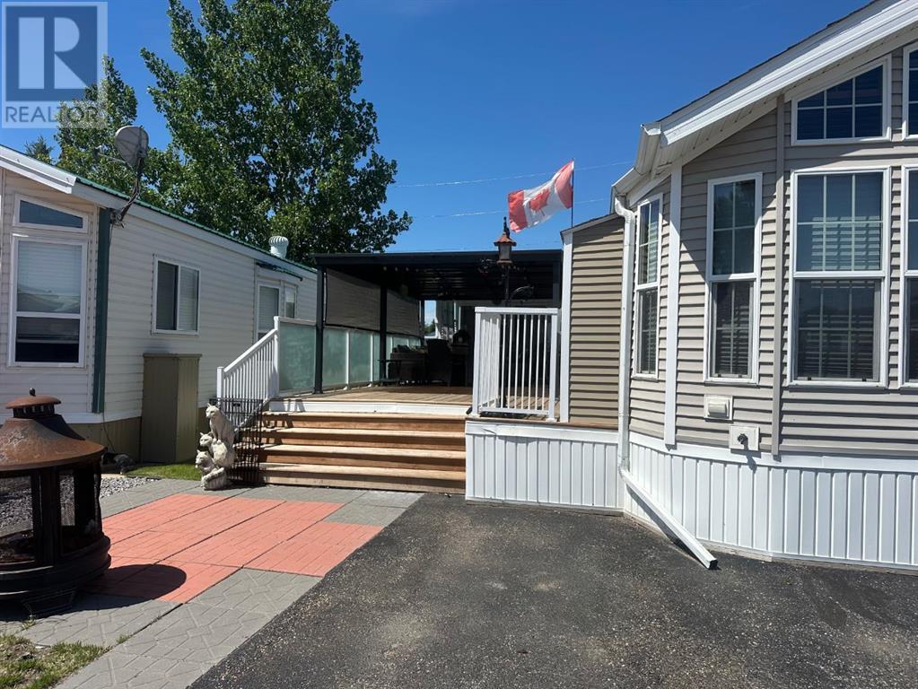 2051, 25054 South Pine Lake Road, Rural Red Deer County, Alberta  T0M 1S0 - Photo 5 - A2227376