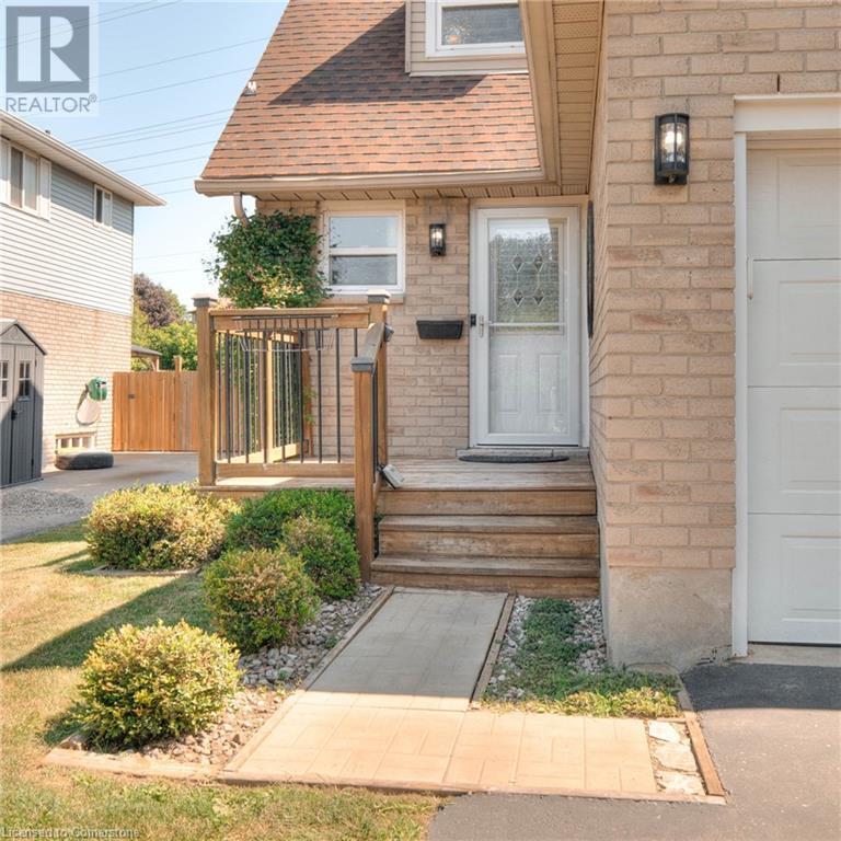 Property at 85 GLENBROOK Crescent image 2