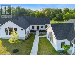 304 - 14 MEADOWCREEK DRIVE