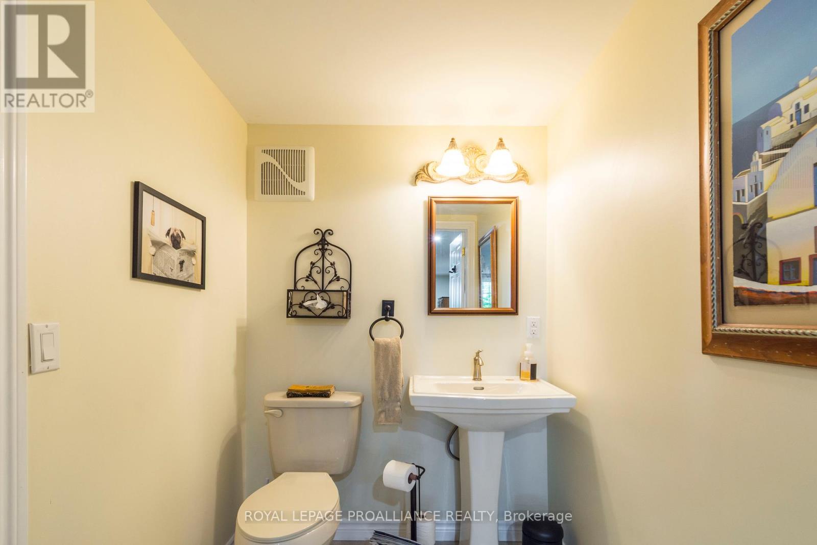 56 Parkview Heights, Quinte West, Ontario  K8V 5L7 - Photo 37 - X12299940