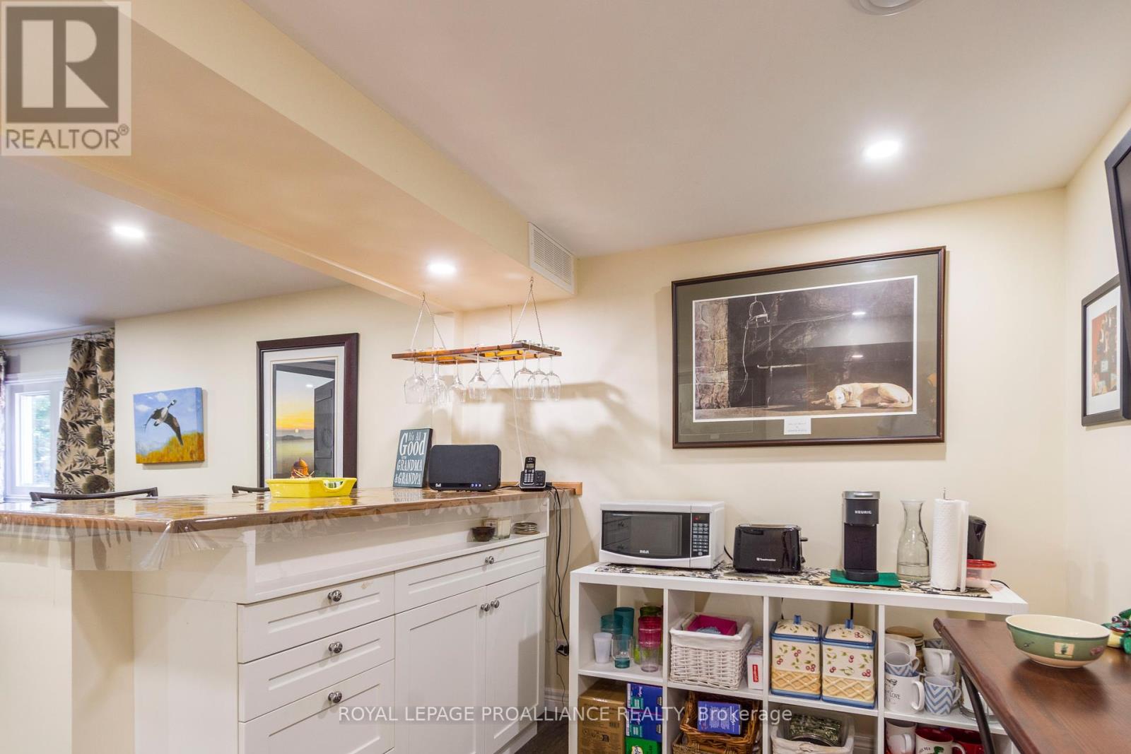 56 Parkview Heights, Quinte West, Ontario  K8V 5L7 - Photo 32 - X12299940