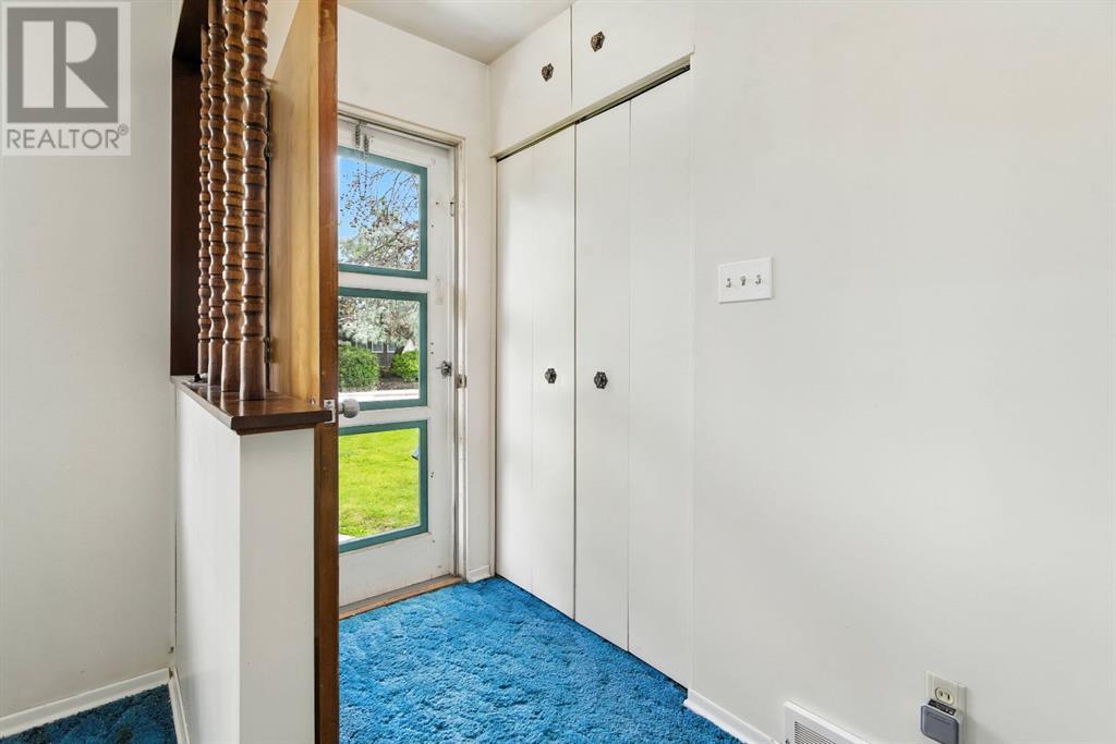 Property at 5858 38 StreetClose image 3