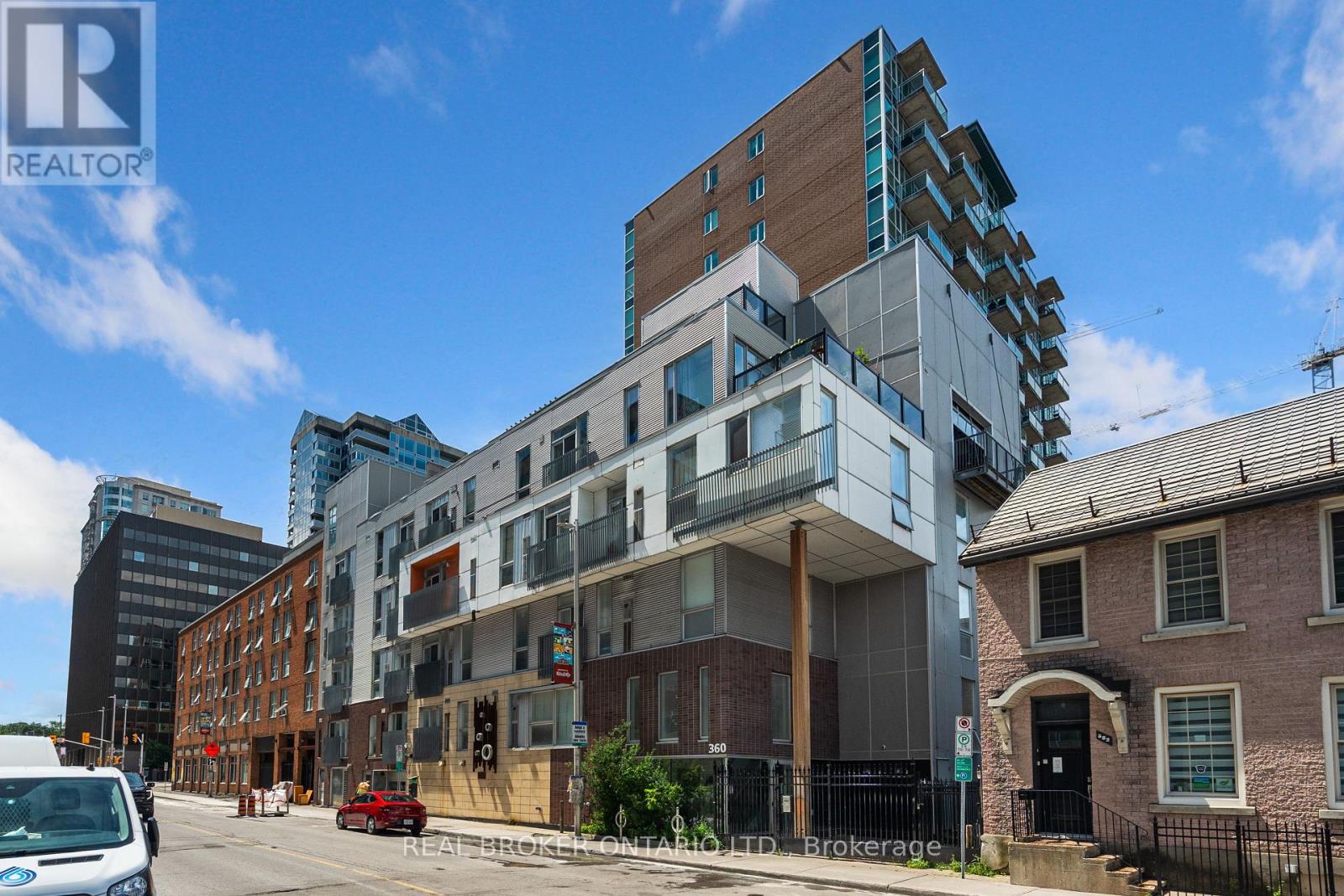 Property at 102 - 360 CUMBERLAND STREET image 1