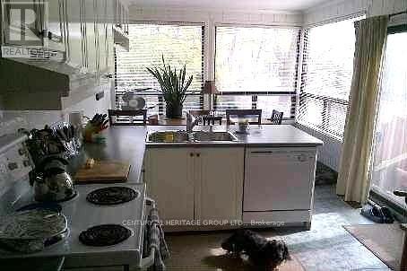 Property at 107 HELENDALE AVENUE image 4