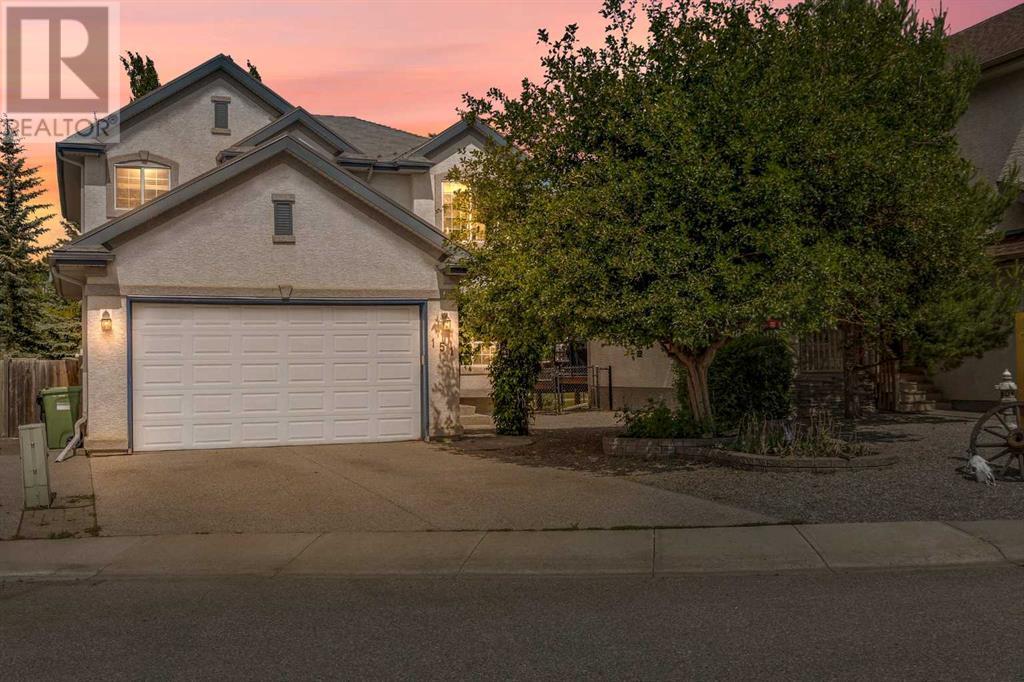 Property at 151 Cranwell Close SE image 2