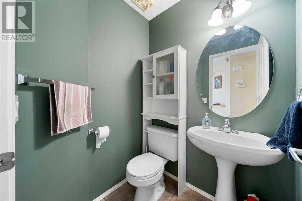 Property at 151 Cranwell Close SE image 5