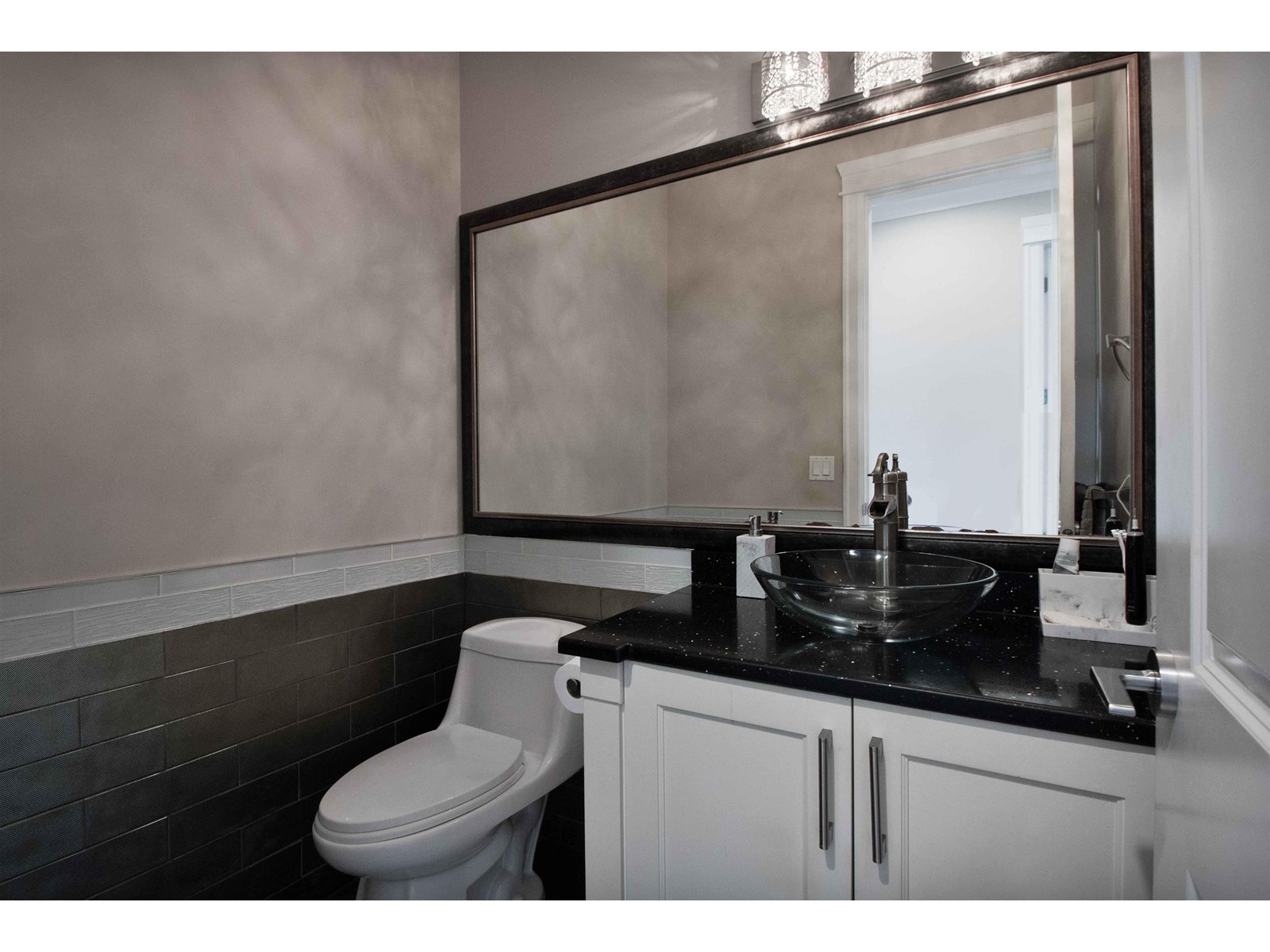 11971 97 Avenue, Surrey, British Columbia  V3V 2C4 - Photo 11 - R3029362