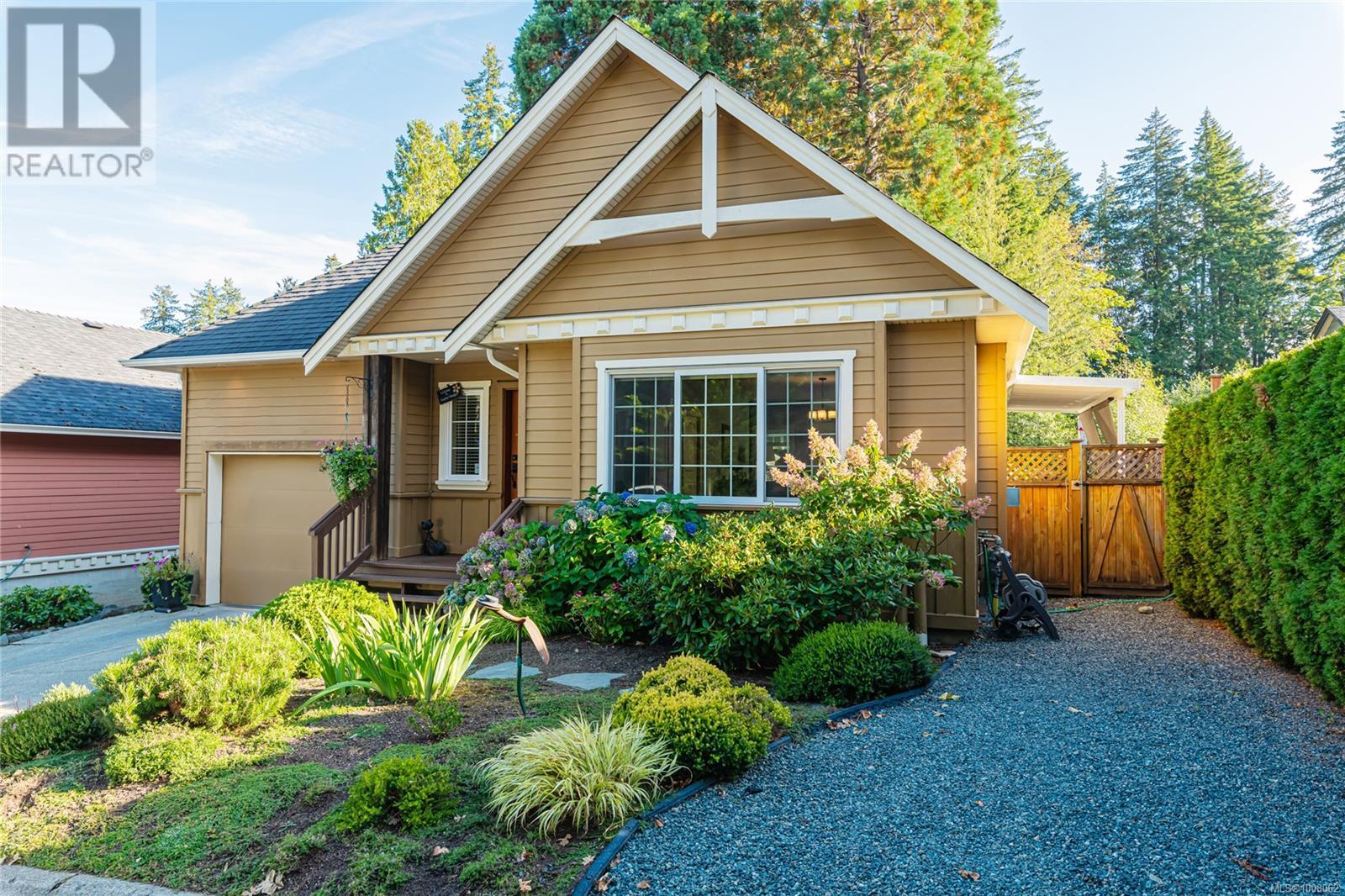 Property at 3 3134 Manor Dr image 1